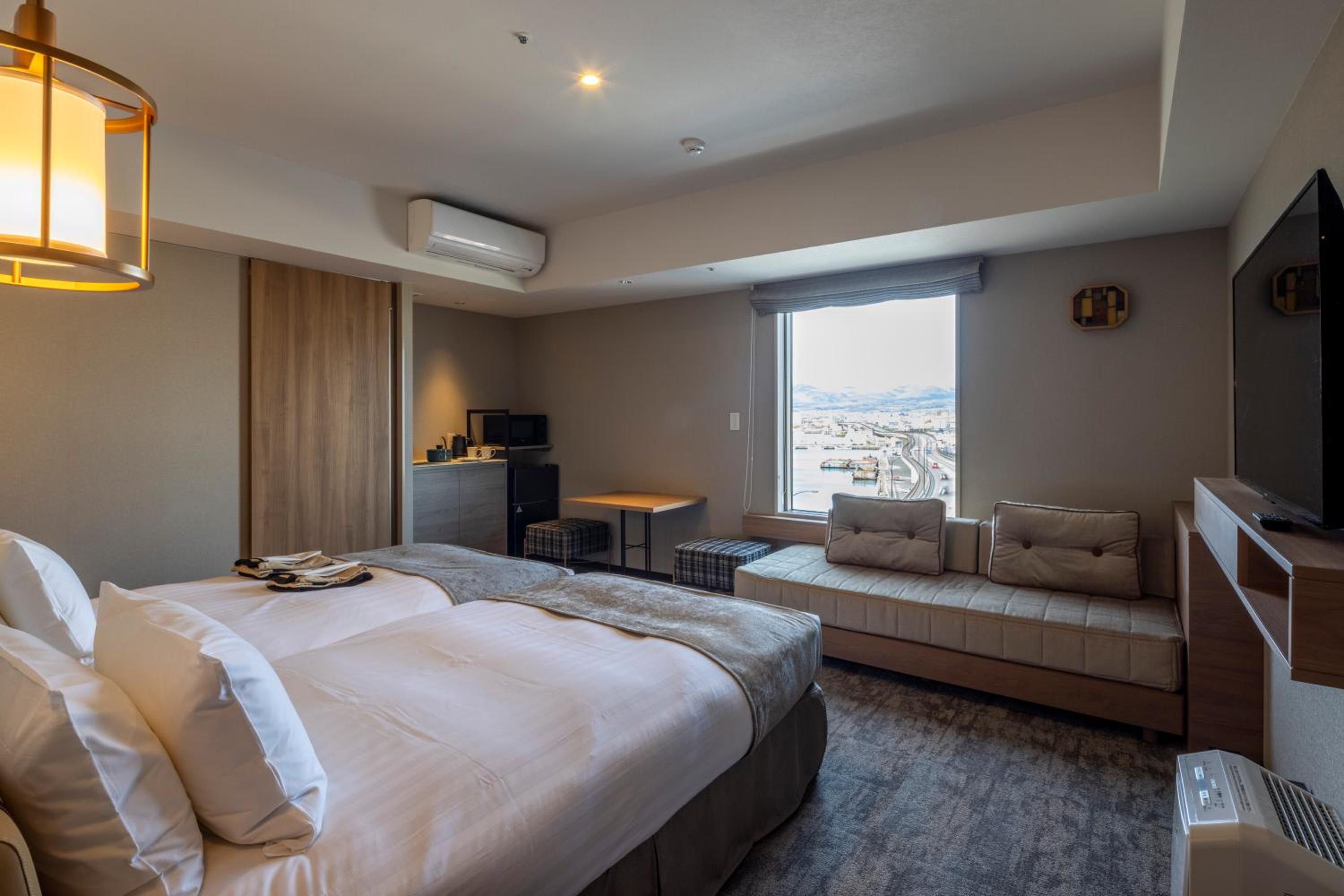 Corner Twin Room (2 Adults) - Non-Smoking - Photo 20
