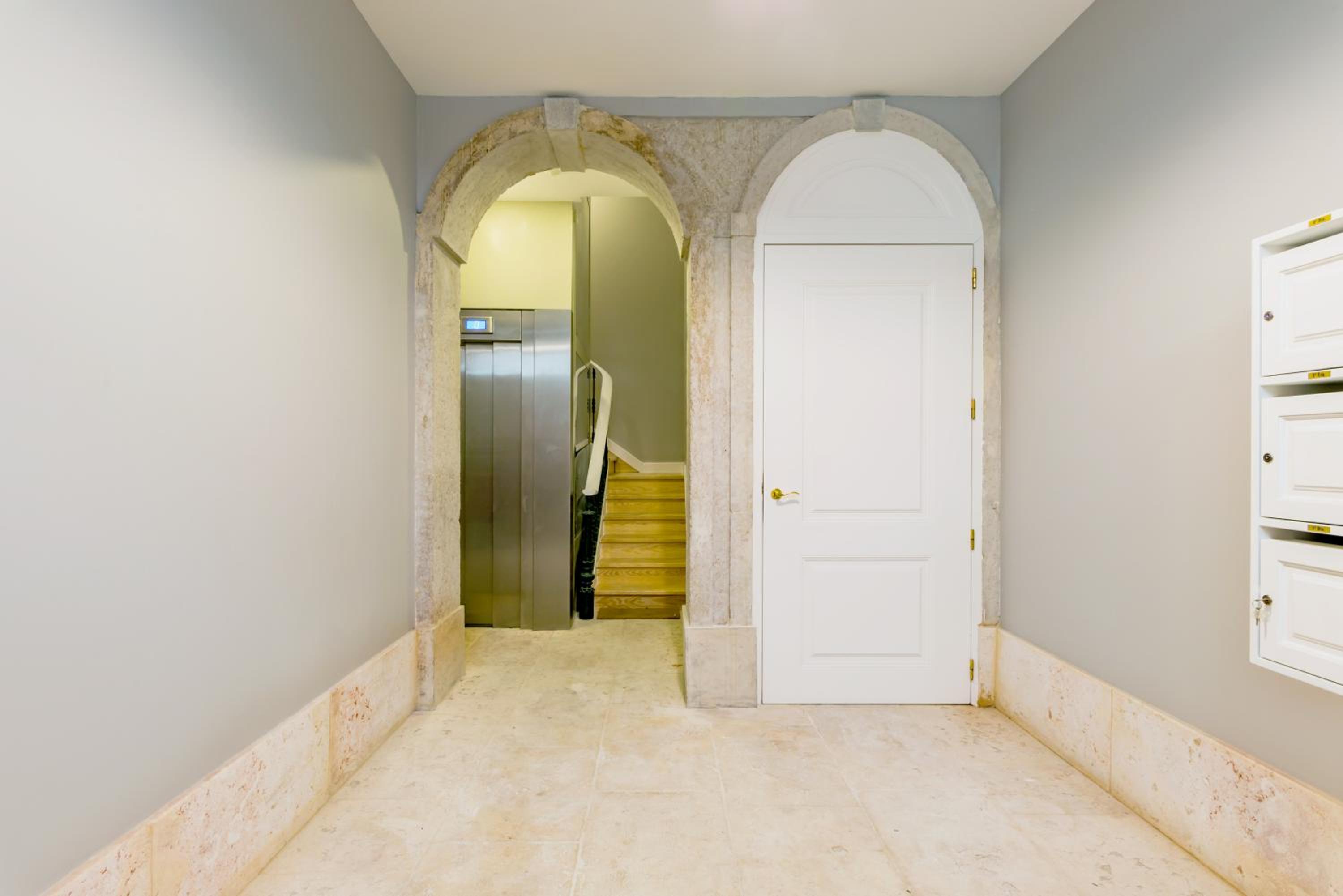 Apartment - Photo 23