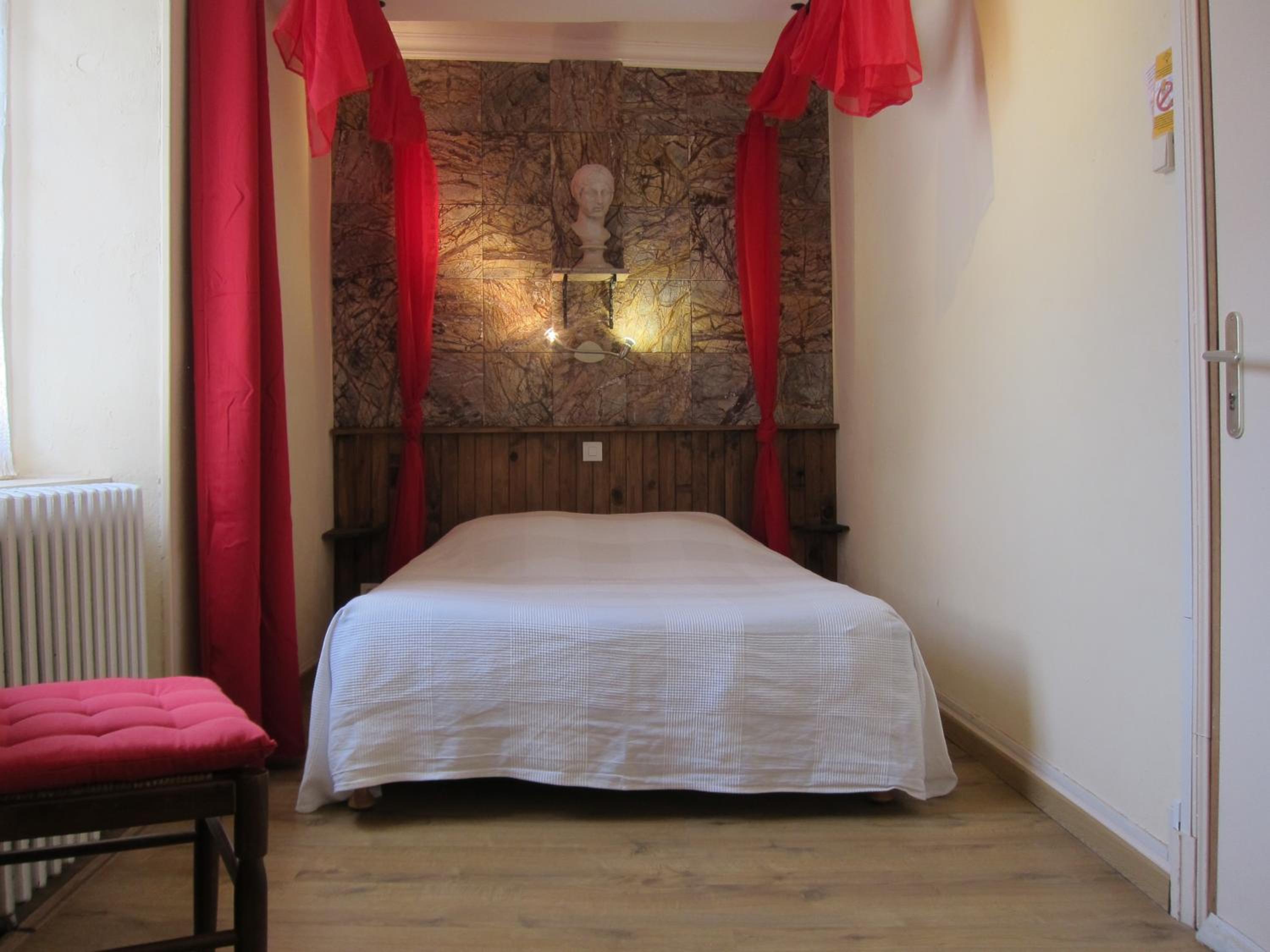 Double Room with Private Bathroom photo 3
