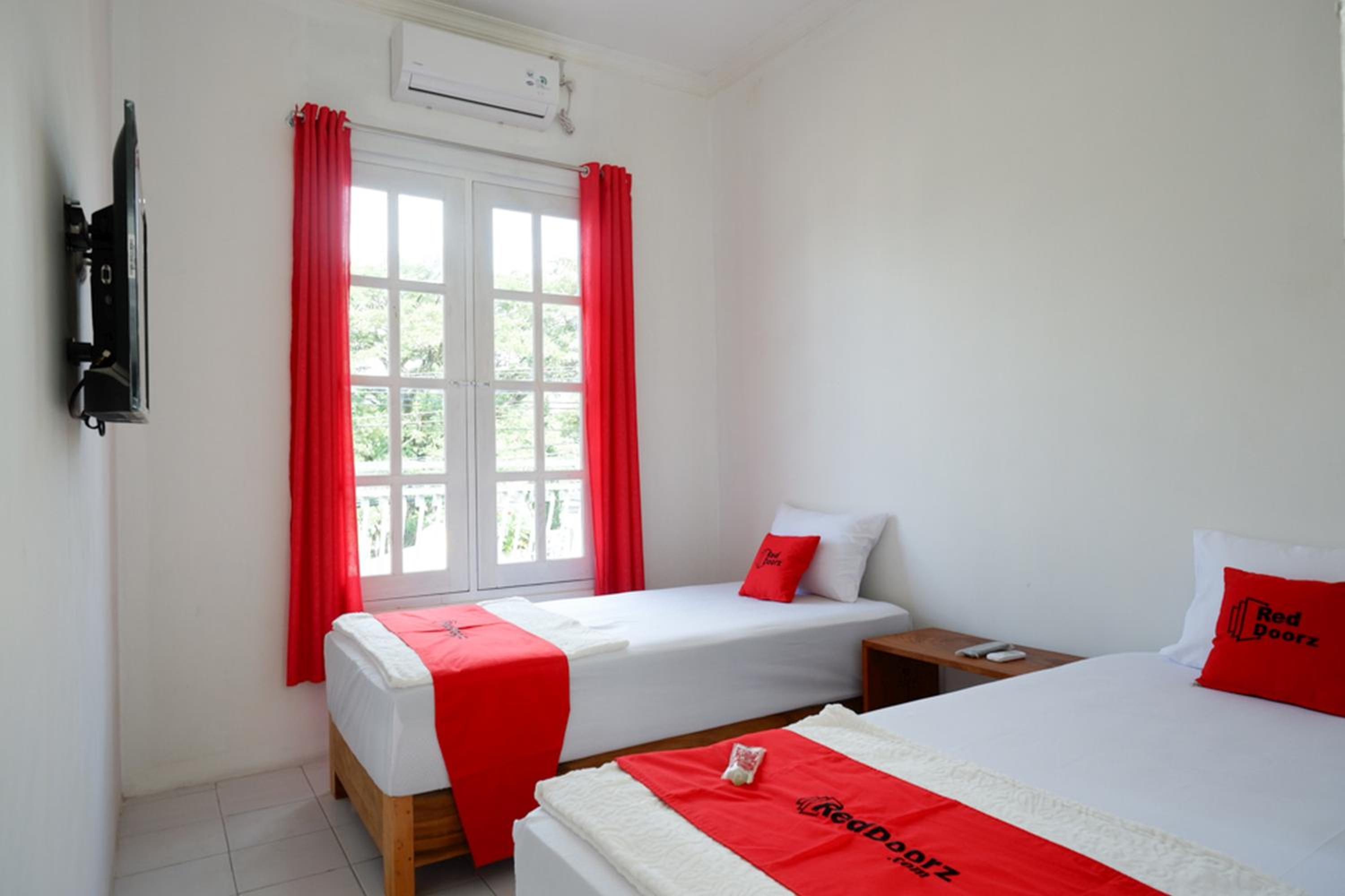 Twin Room - Photo 3