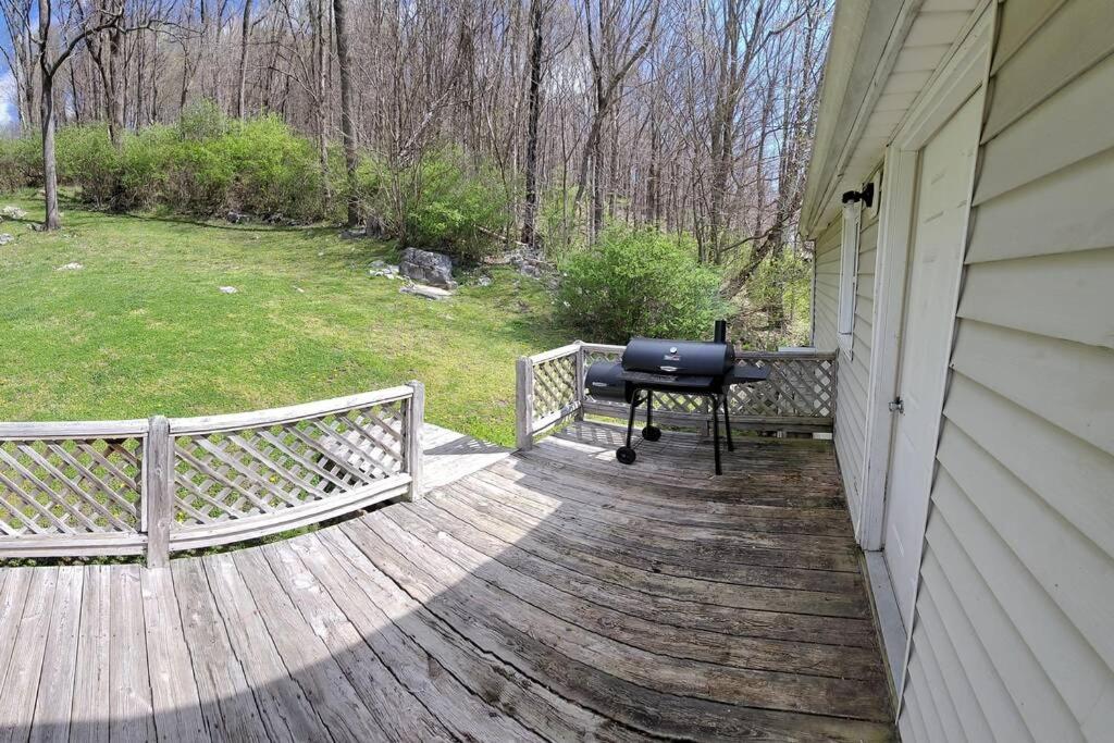 Five-Bedroom House - Photo 10