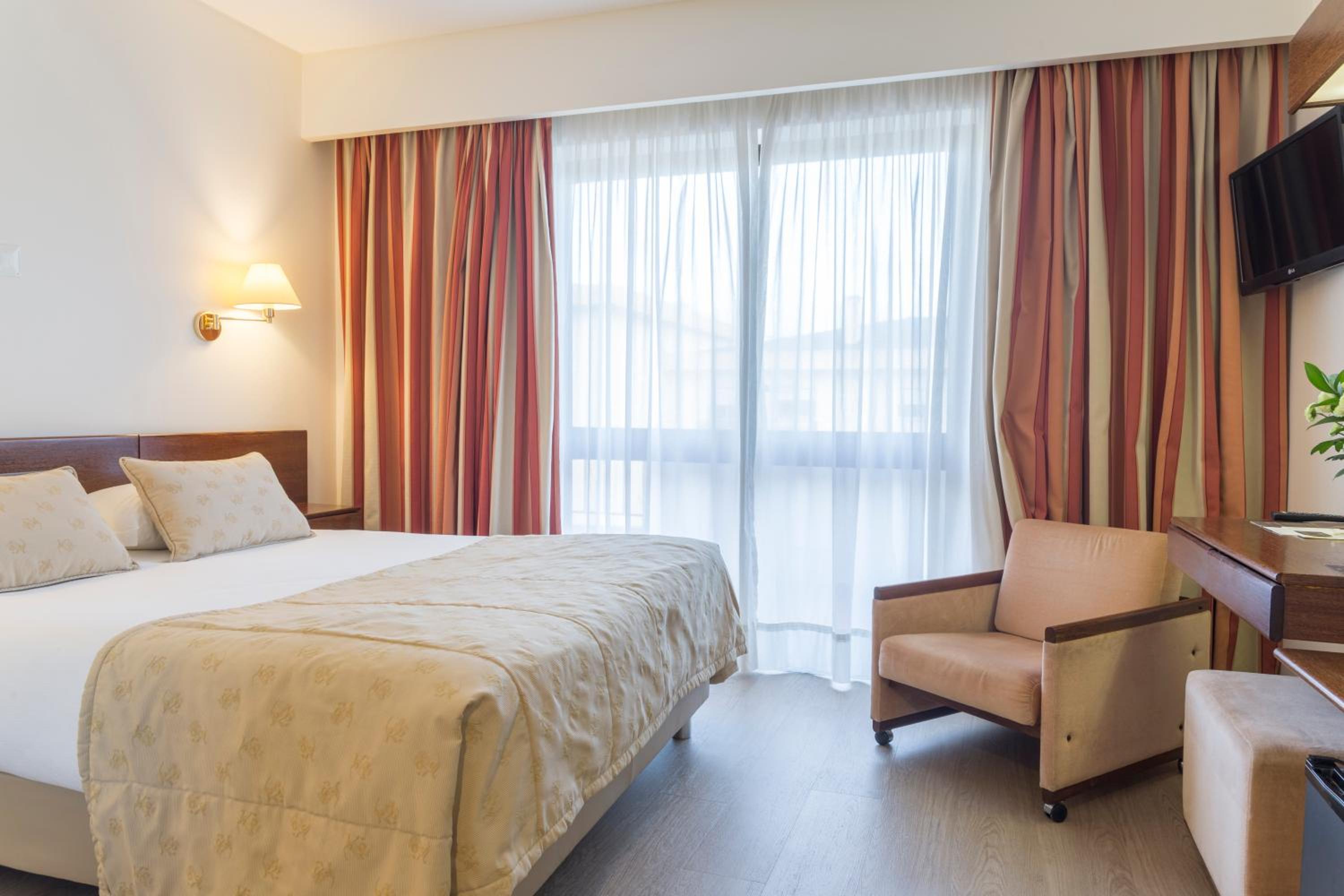 Single Room - Photo 1