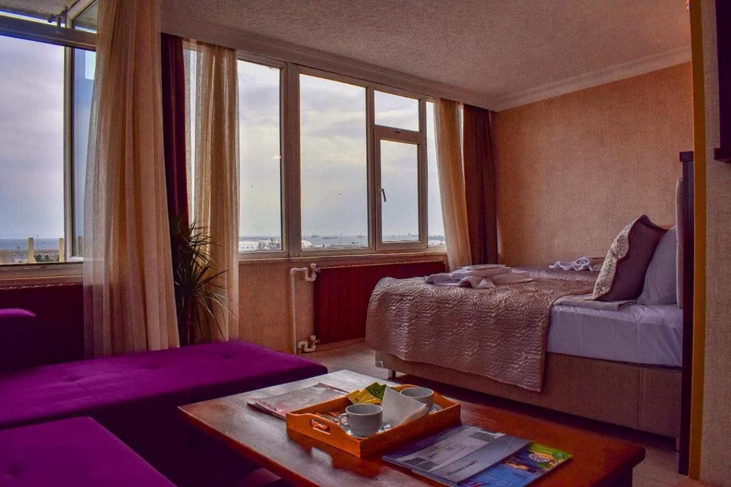 Family Room with Sea View photo 1