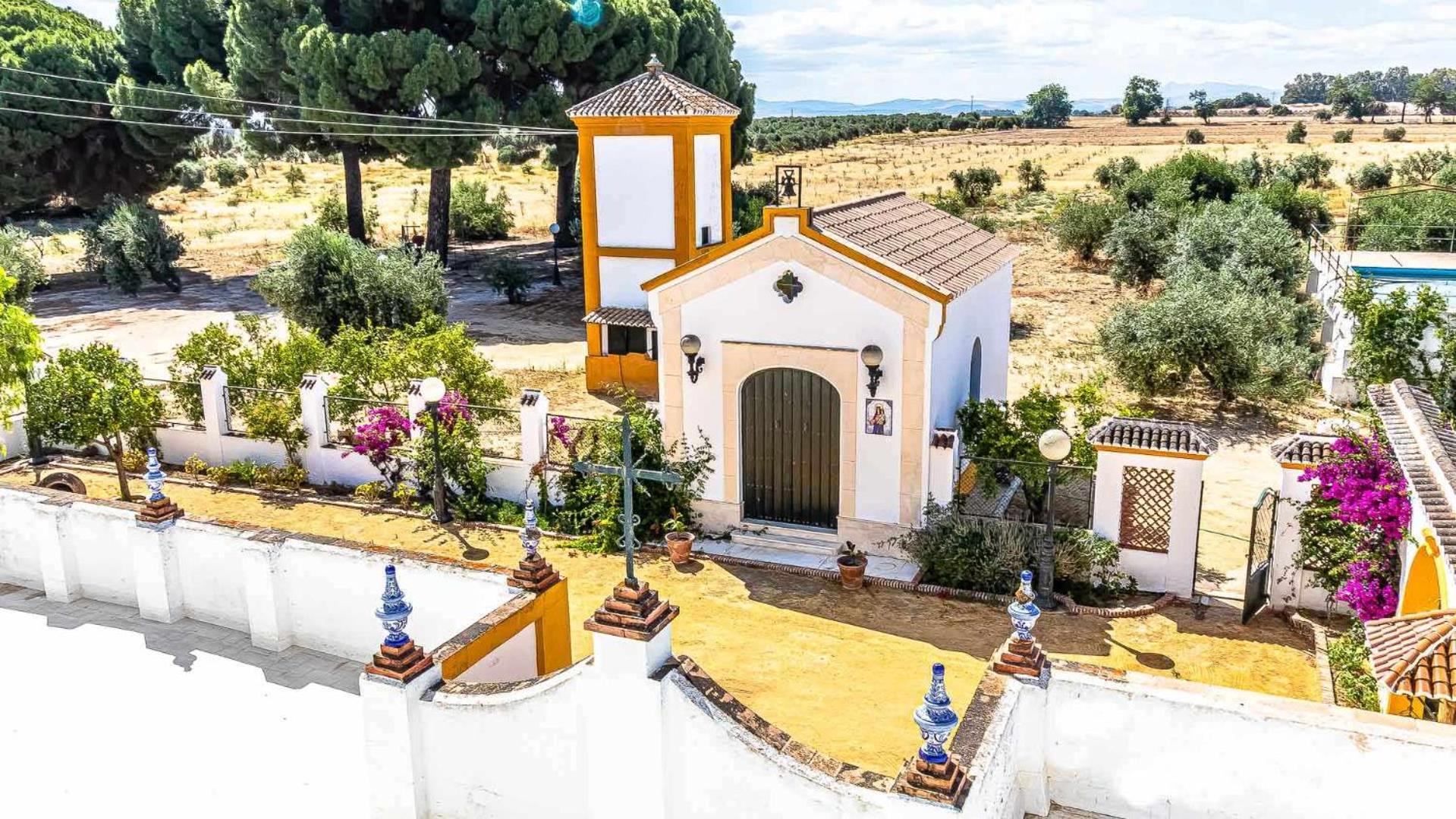 Villa photo 3