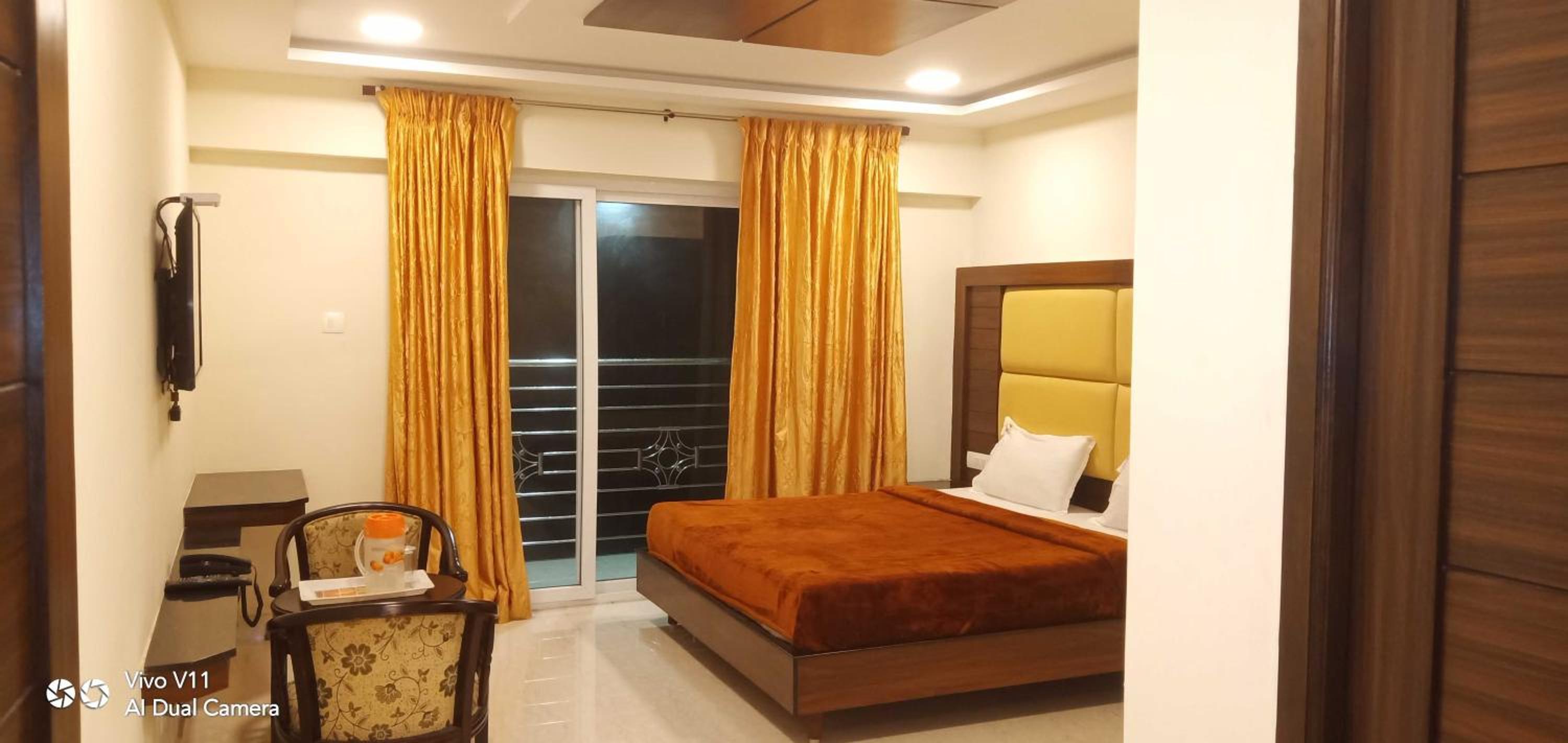 Double Room with Mountain View - Photo 10