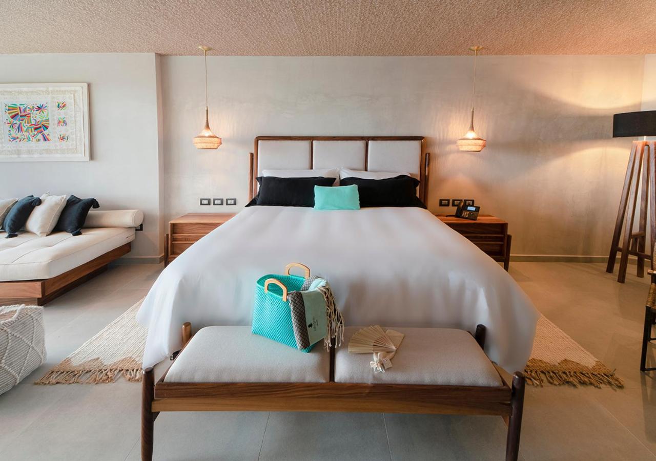 Deluxe Ocean View - Photo 7