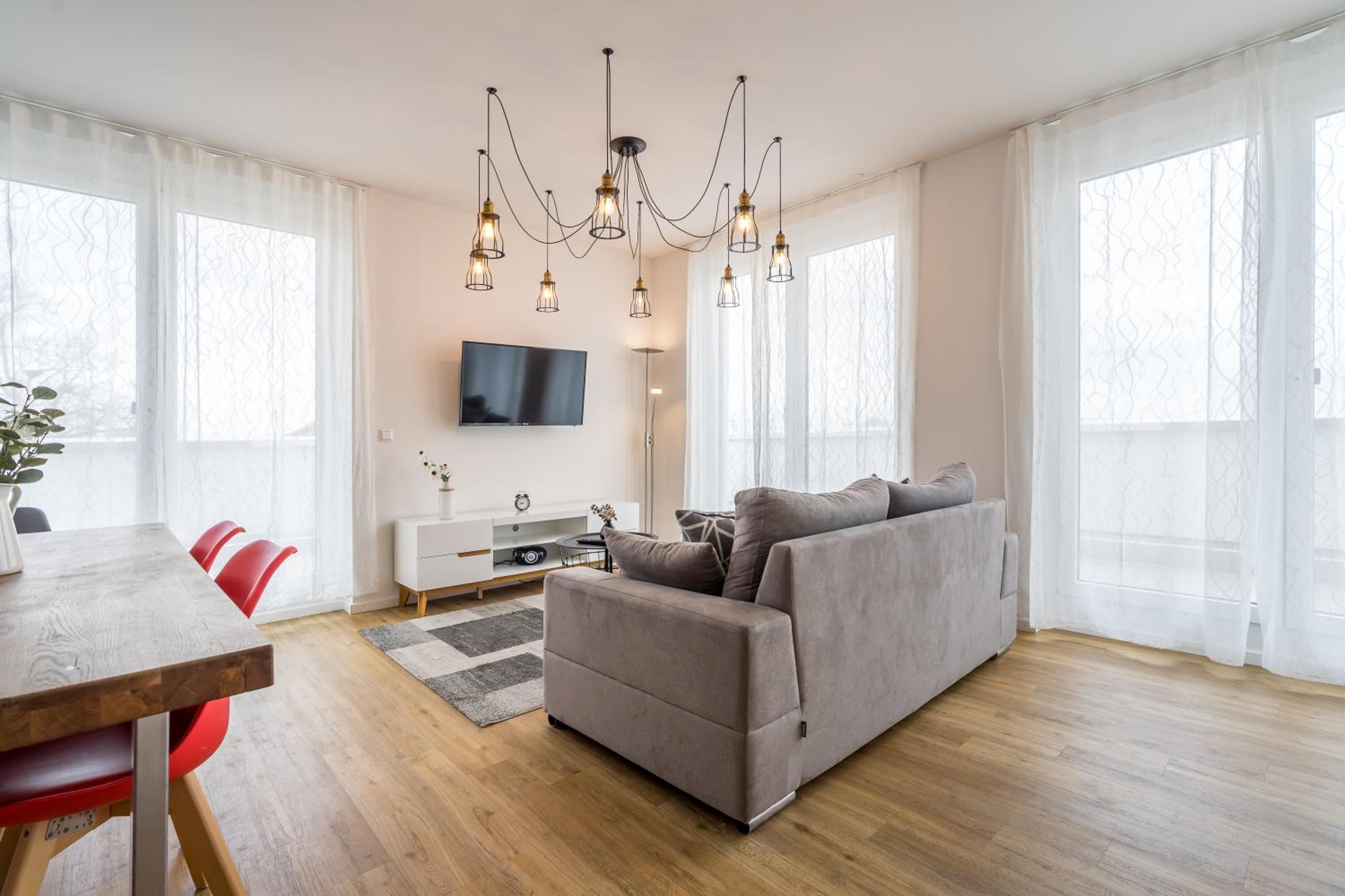 Two-Bedroom Apartment - Photo 4