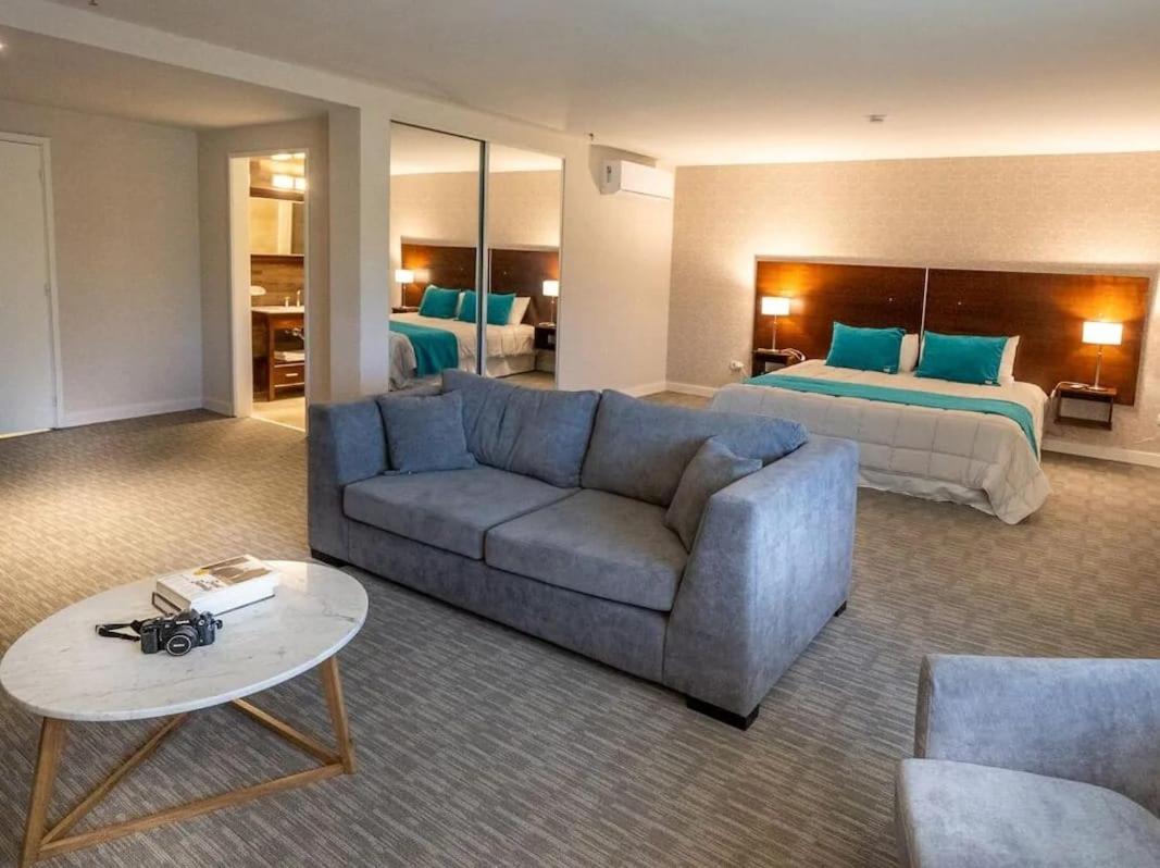 Presidential Suite - Non-Smoking photo 2