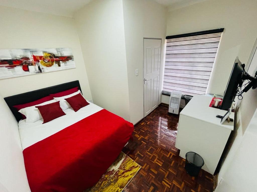 Standard Double Room - Photo 3