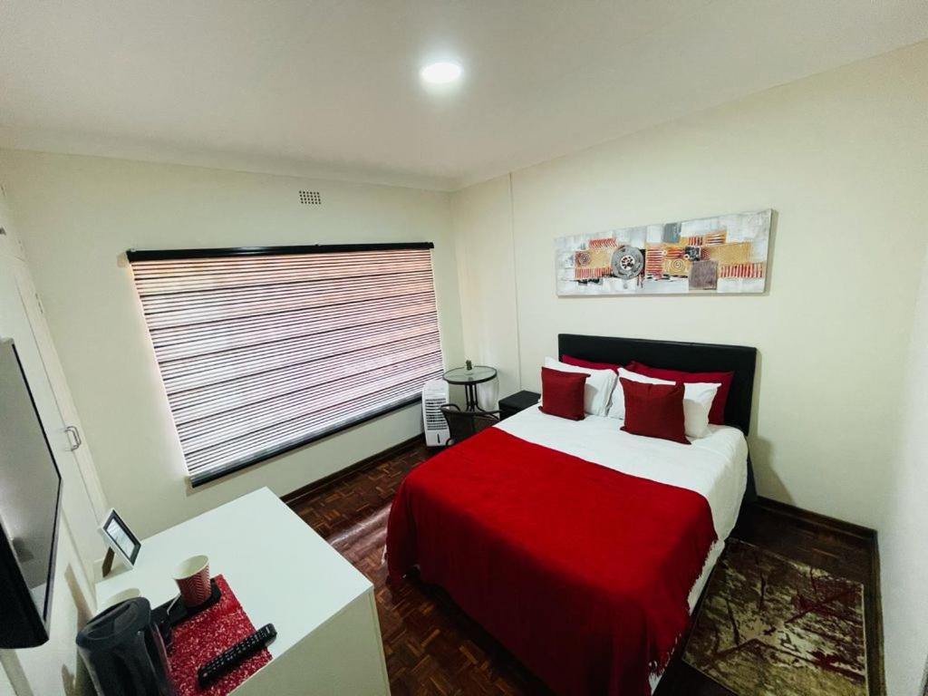 Standard Double Room - Photo 4