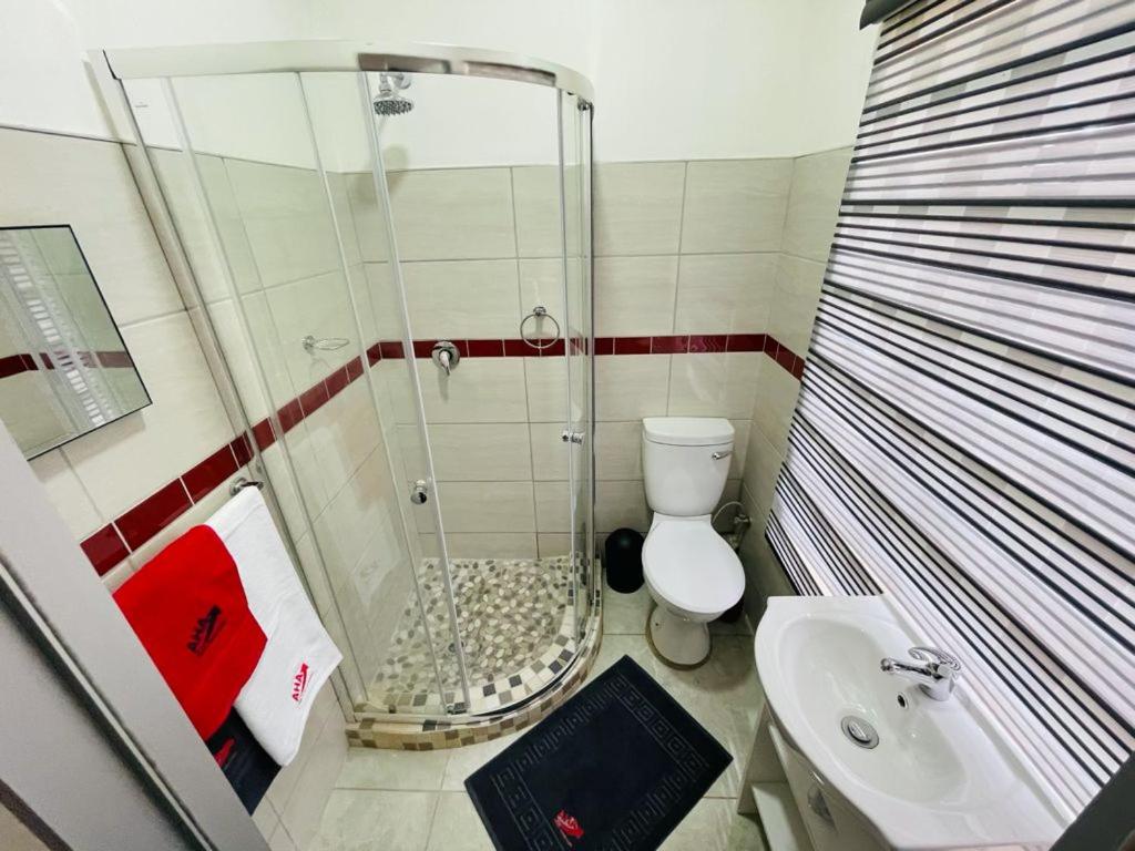 Standard Double Room - Photo 6