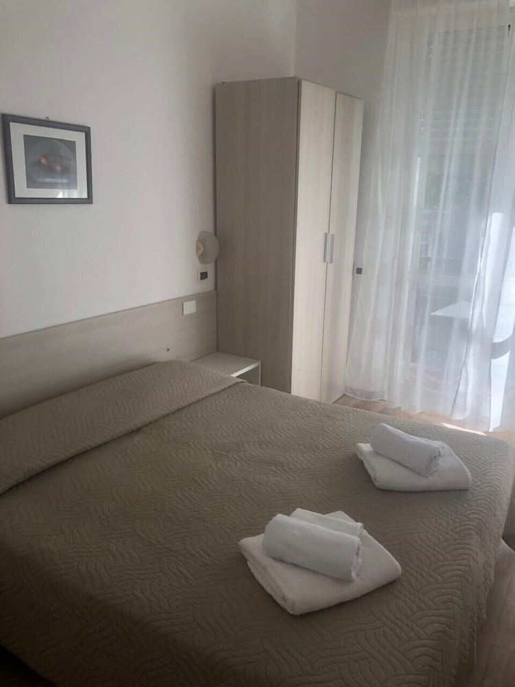 Superior Quadruple Room, Sea View