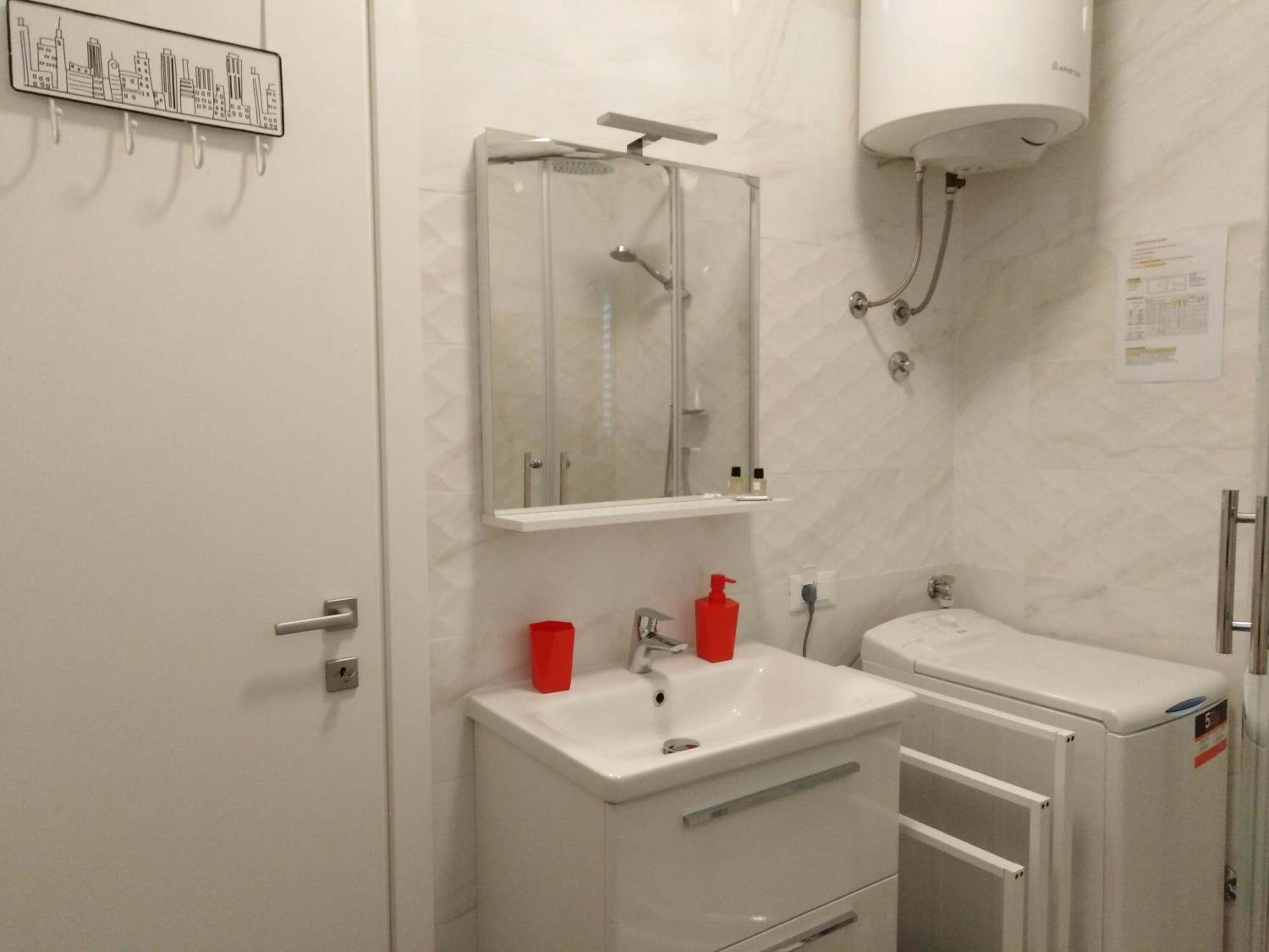 Studio Apartment with Sea View thumbnail 5