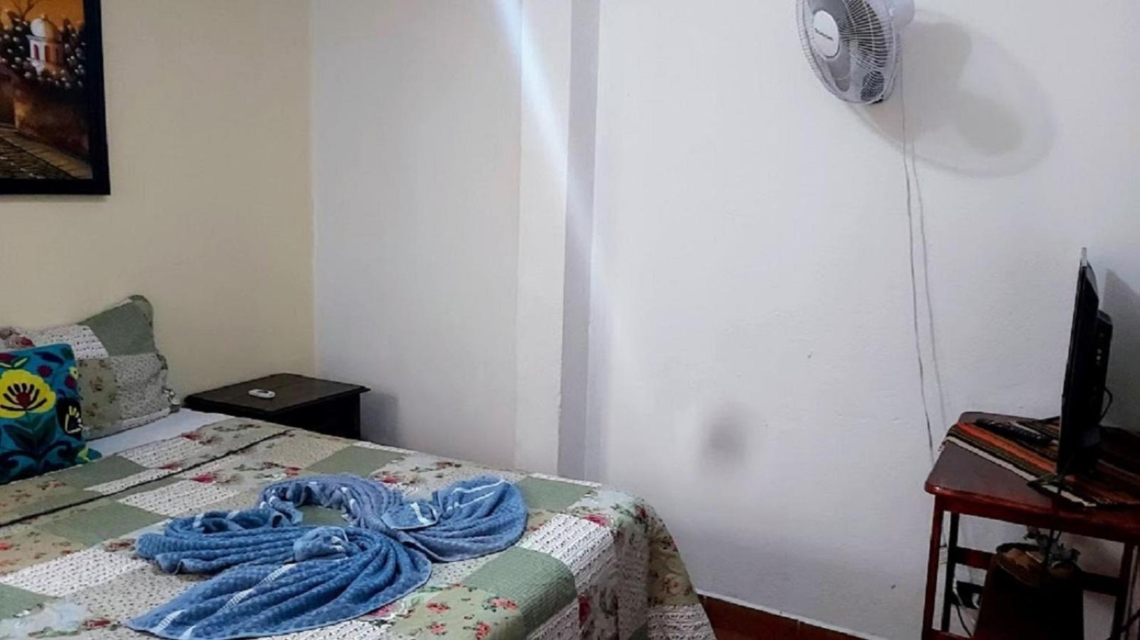 Double Room with Shared Bathroom photo 1
