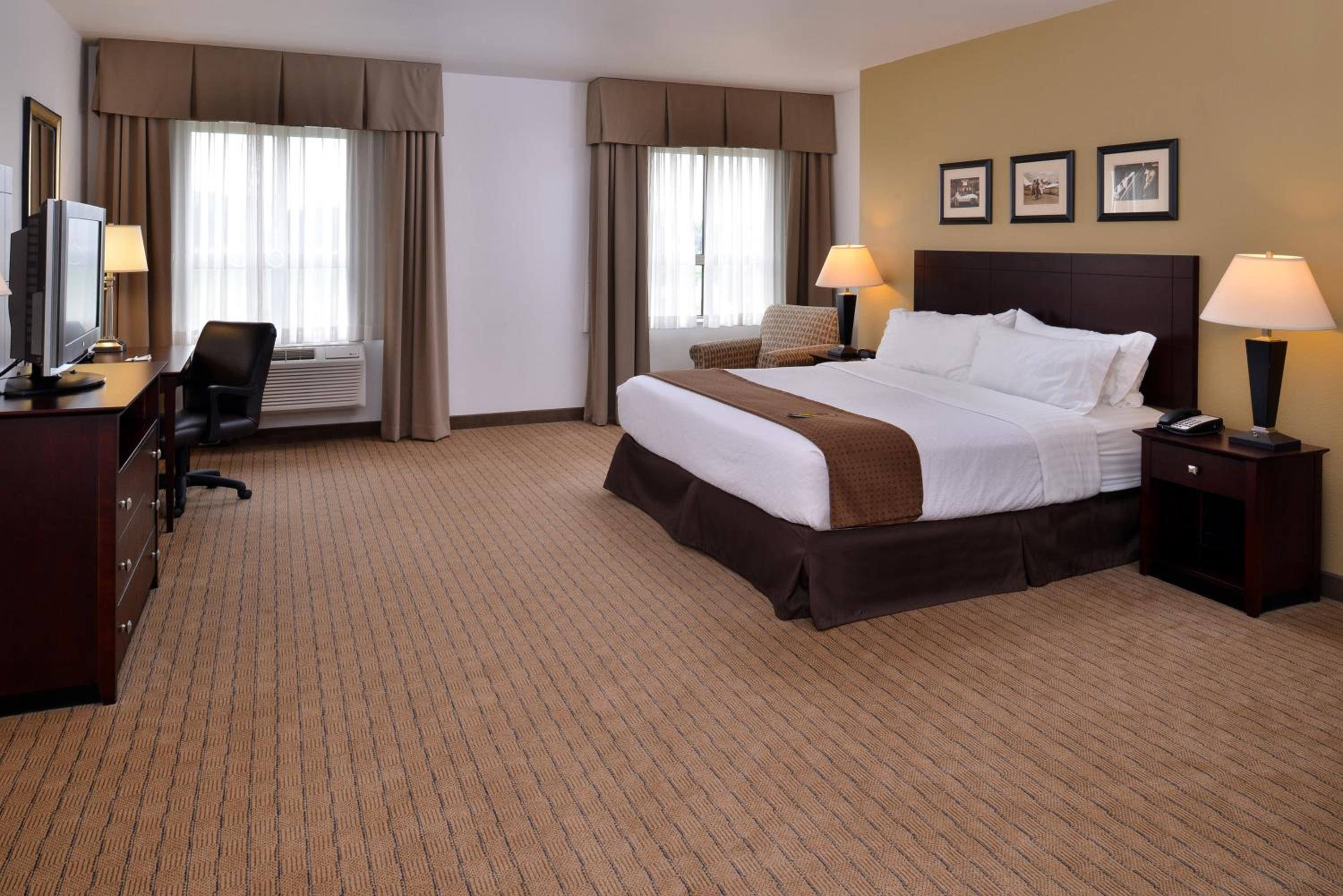 Standard Room - Photo 1