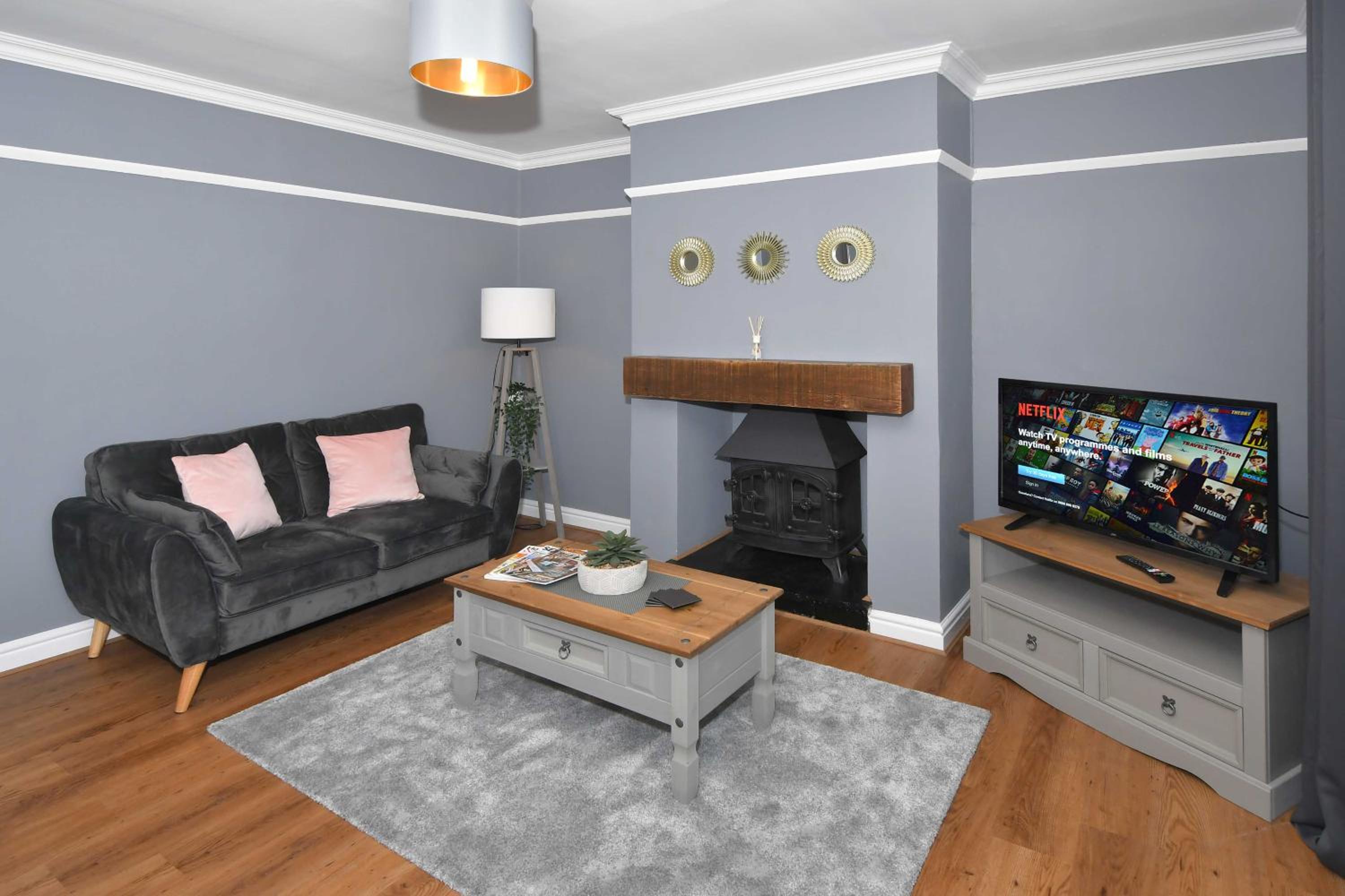 Three-Bedroom House photo 2