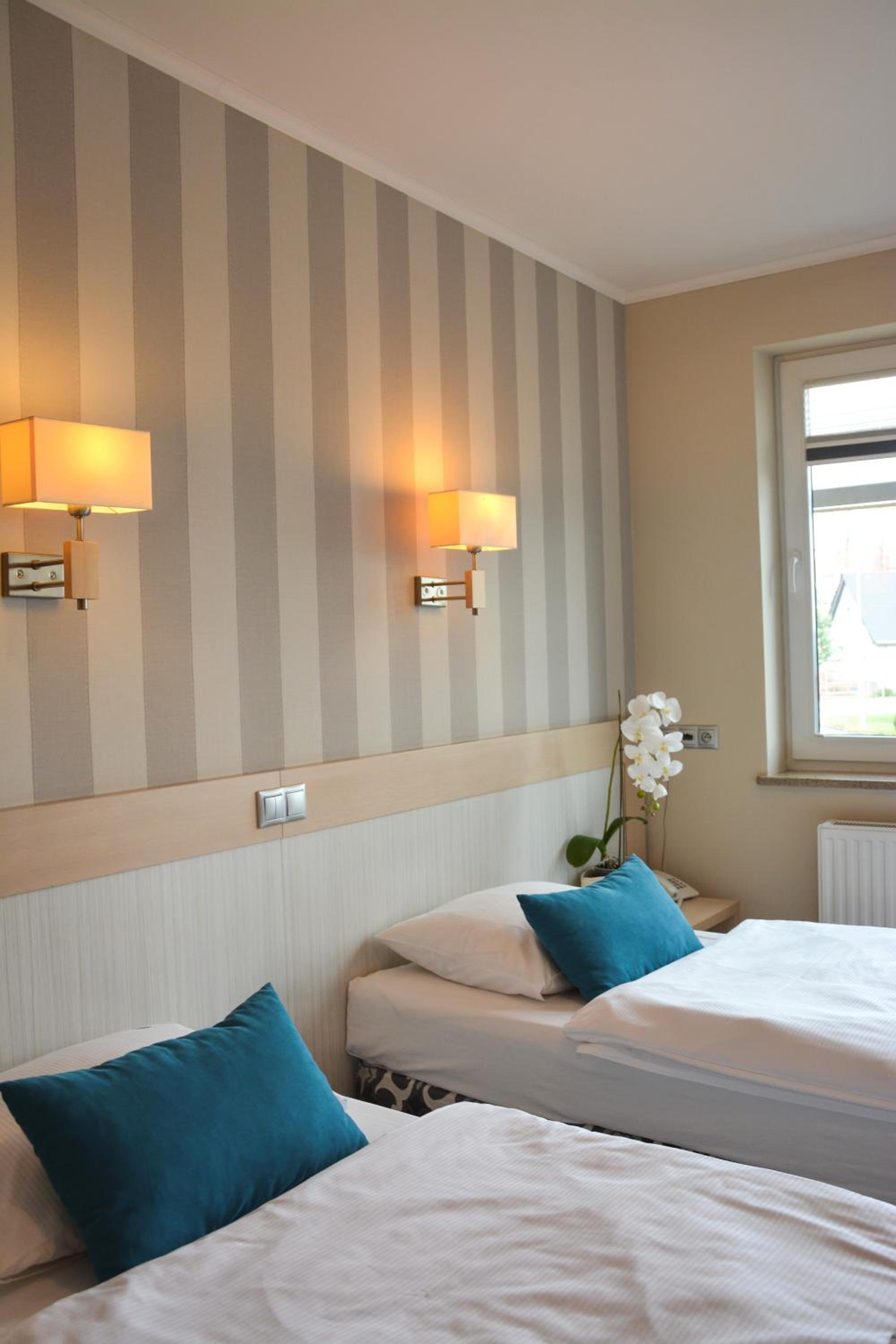 Double or Twin Room - Photo 2
