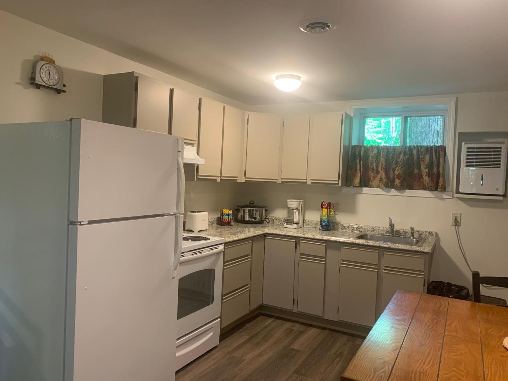 Two-Bedroom House photo 3