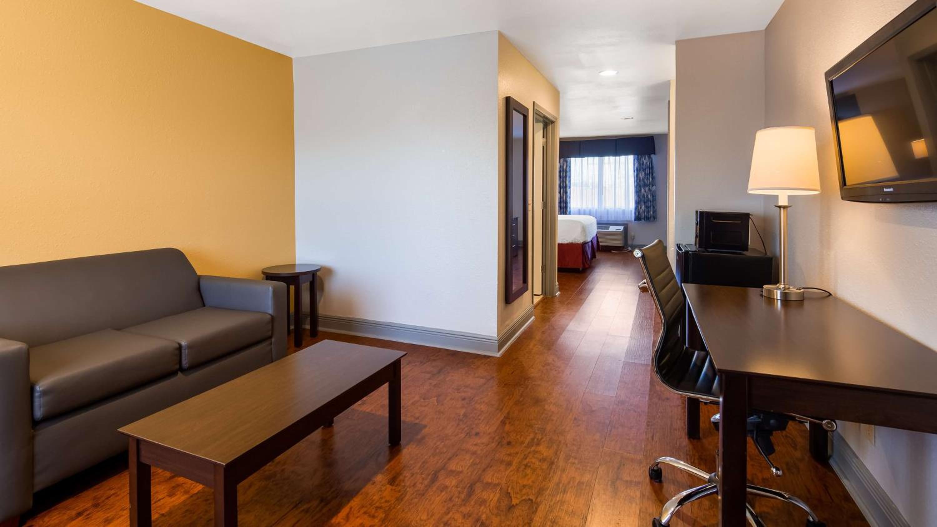 King Suite with Living Area - Photo 3