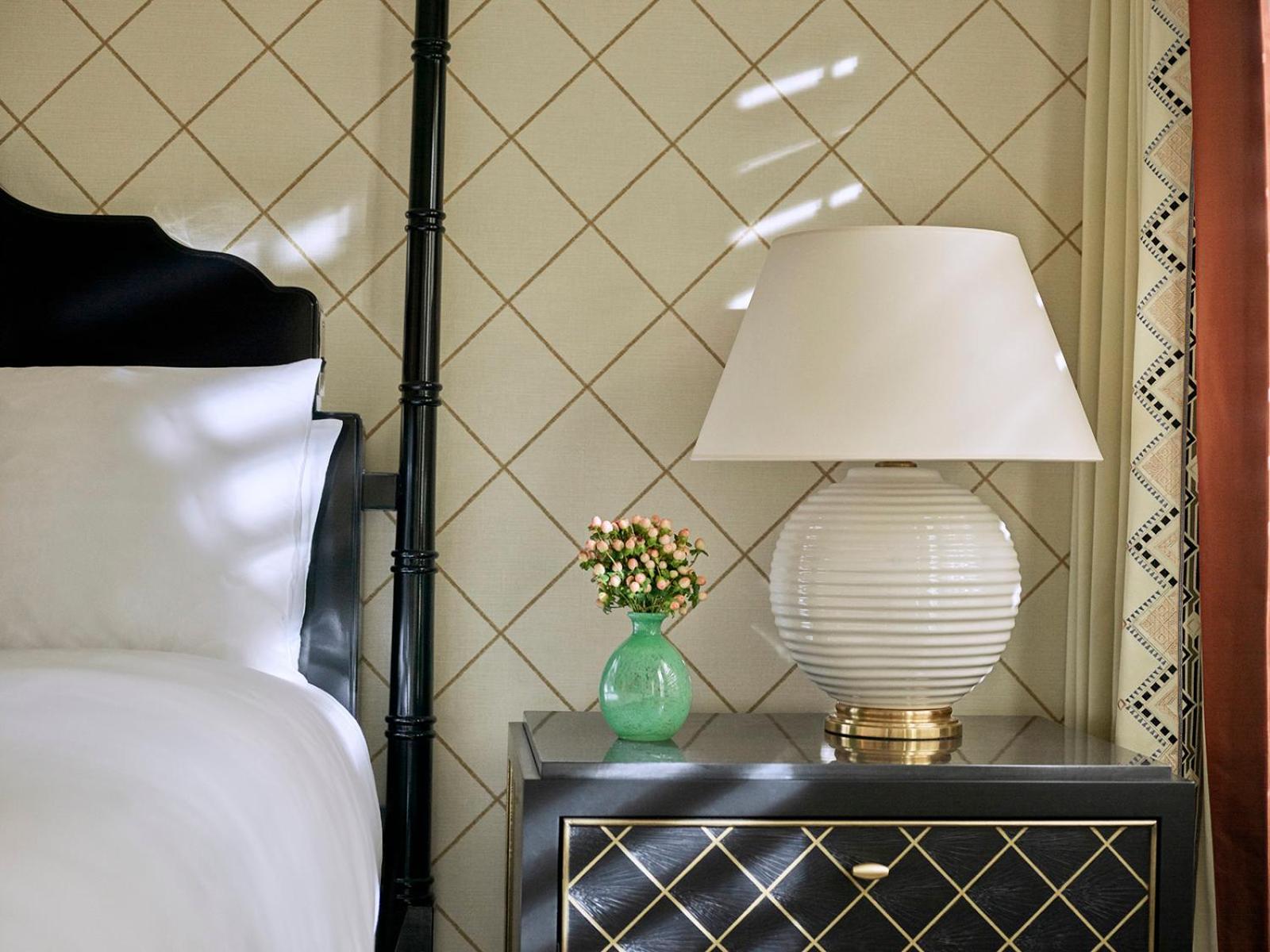 Bungalow King Room