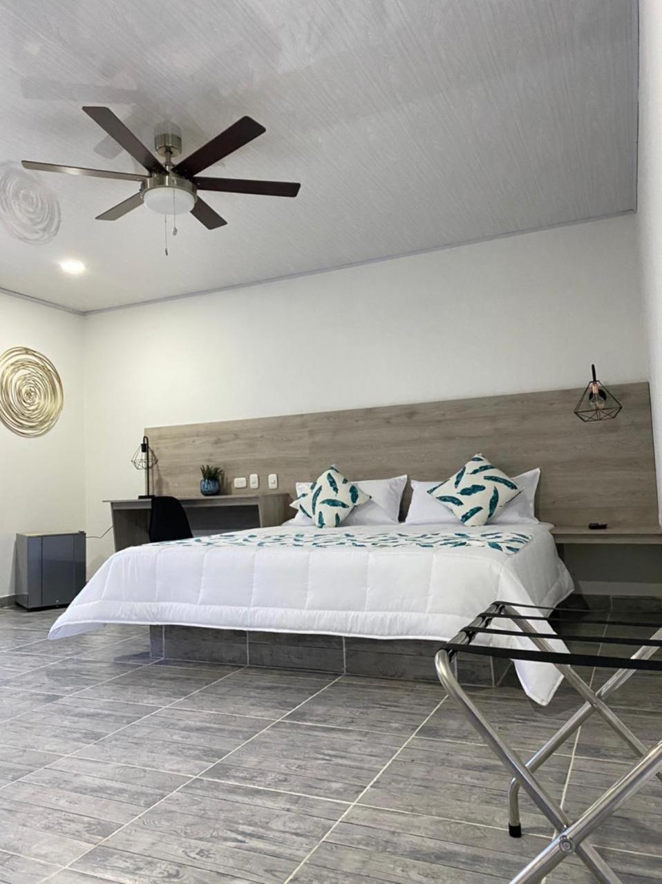 Double Room with Balcony - Photo 1