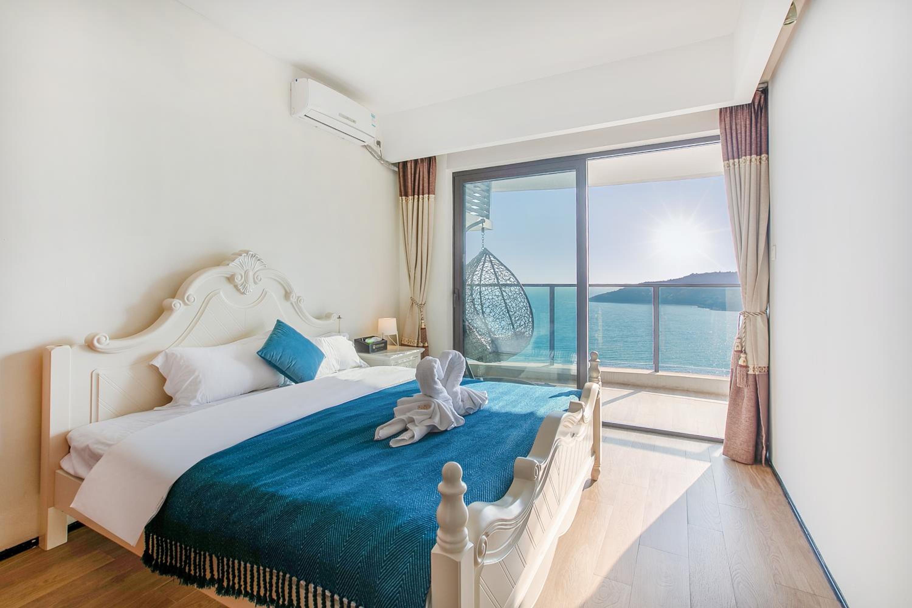 Two-Bedroom Apartment with Sea View photo 3