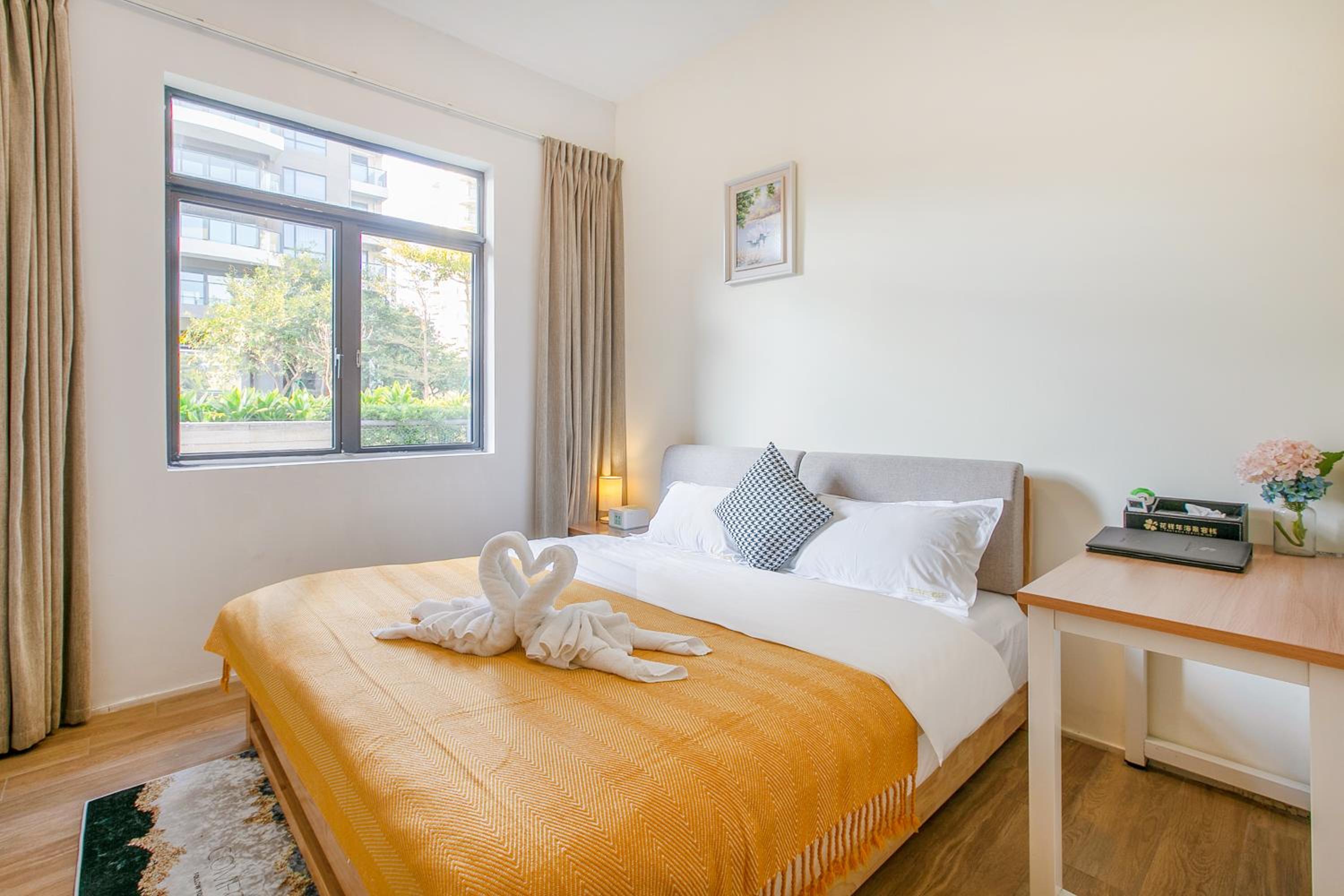 Three-Bedroom Apartment with Sea View photo 1