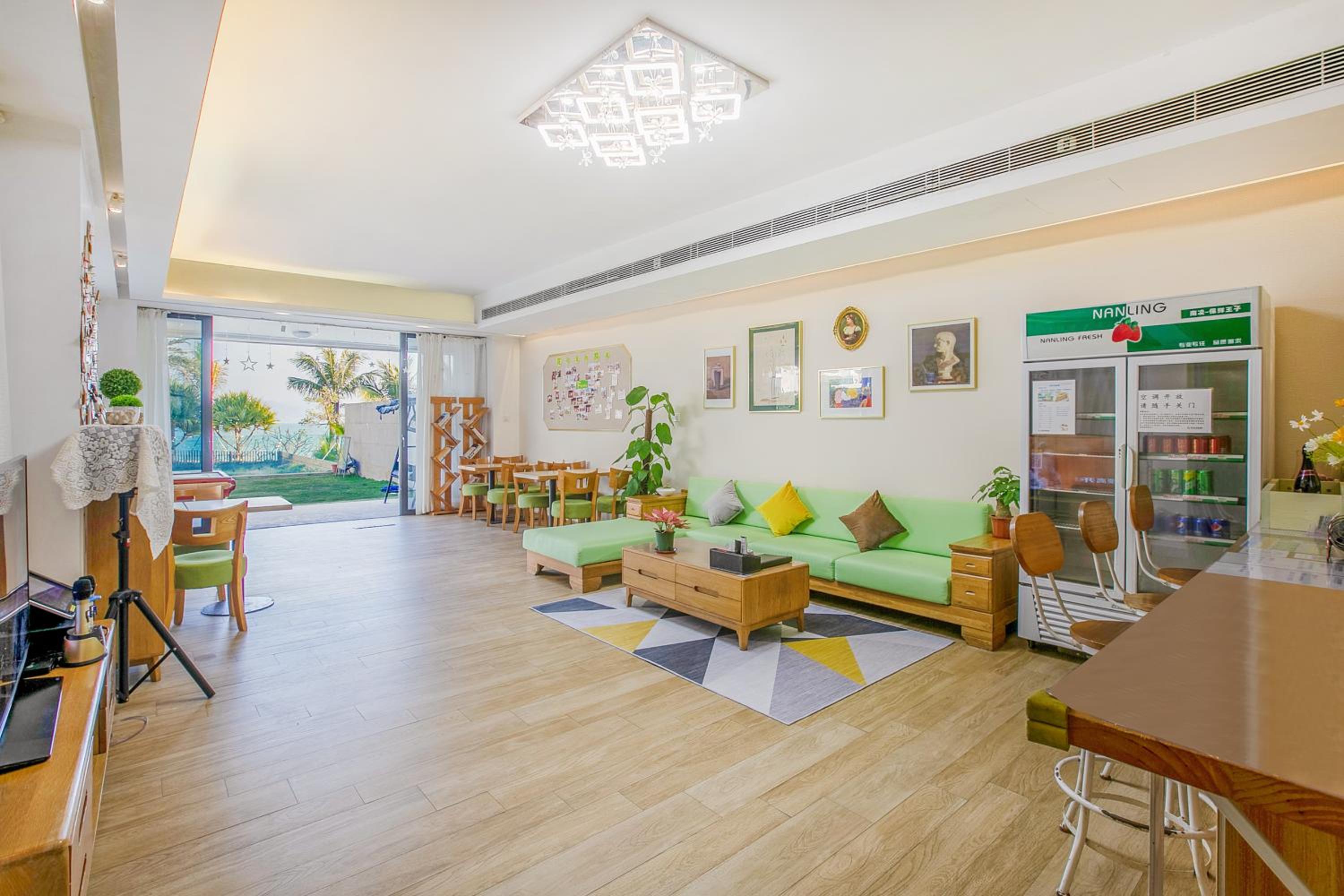 Three-Bedroom Apartment with Sea View photo 3