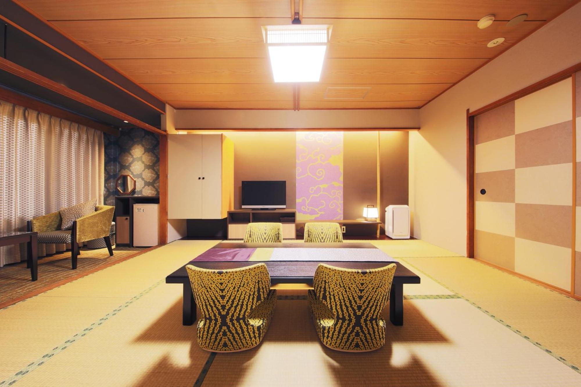 Superior Quadruple Room photo 2
