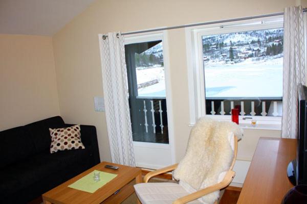 Apartment with Mountain View photo 1