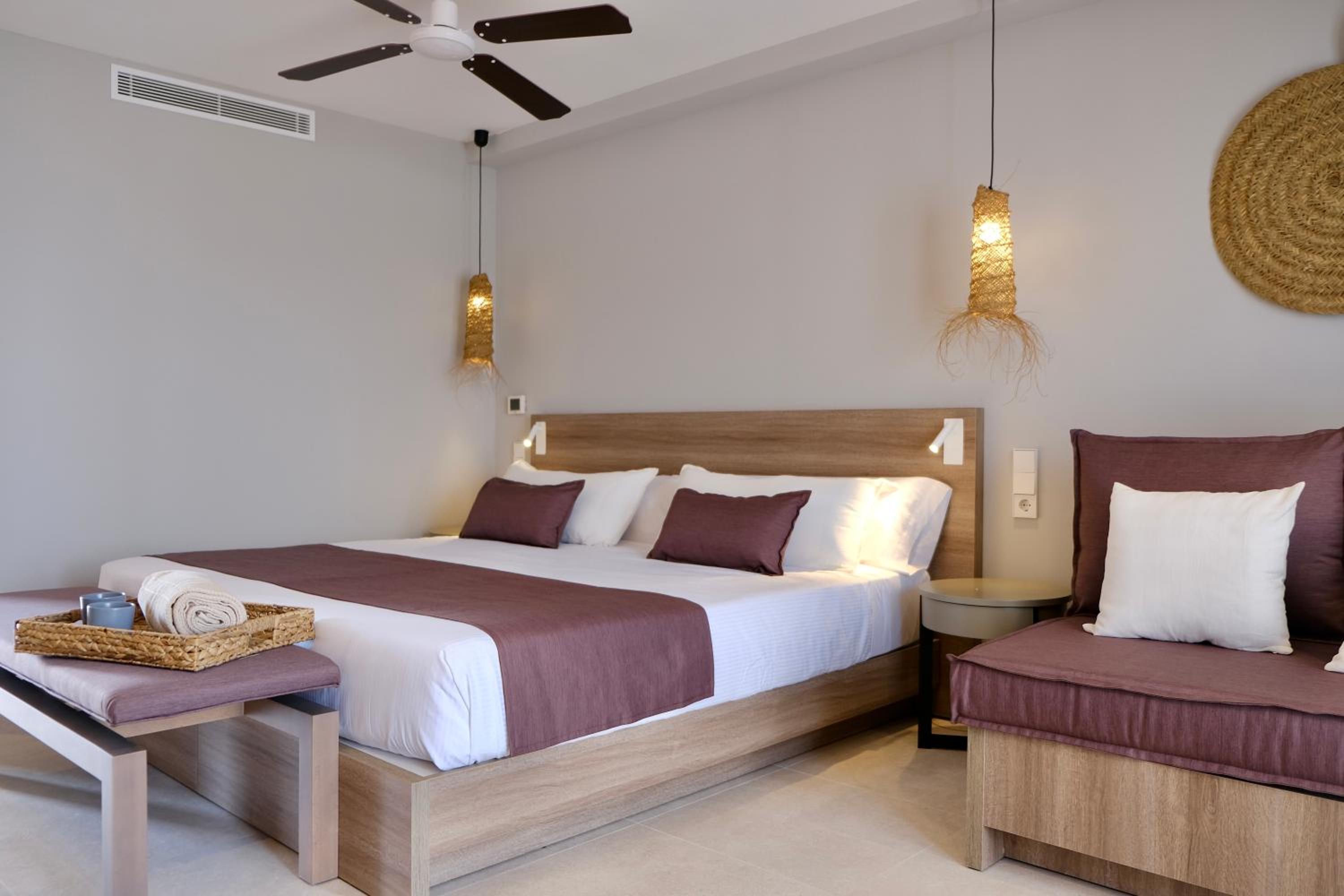 Double Room - Photo 13