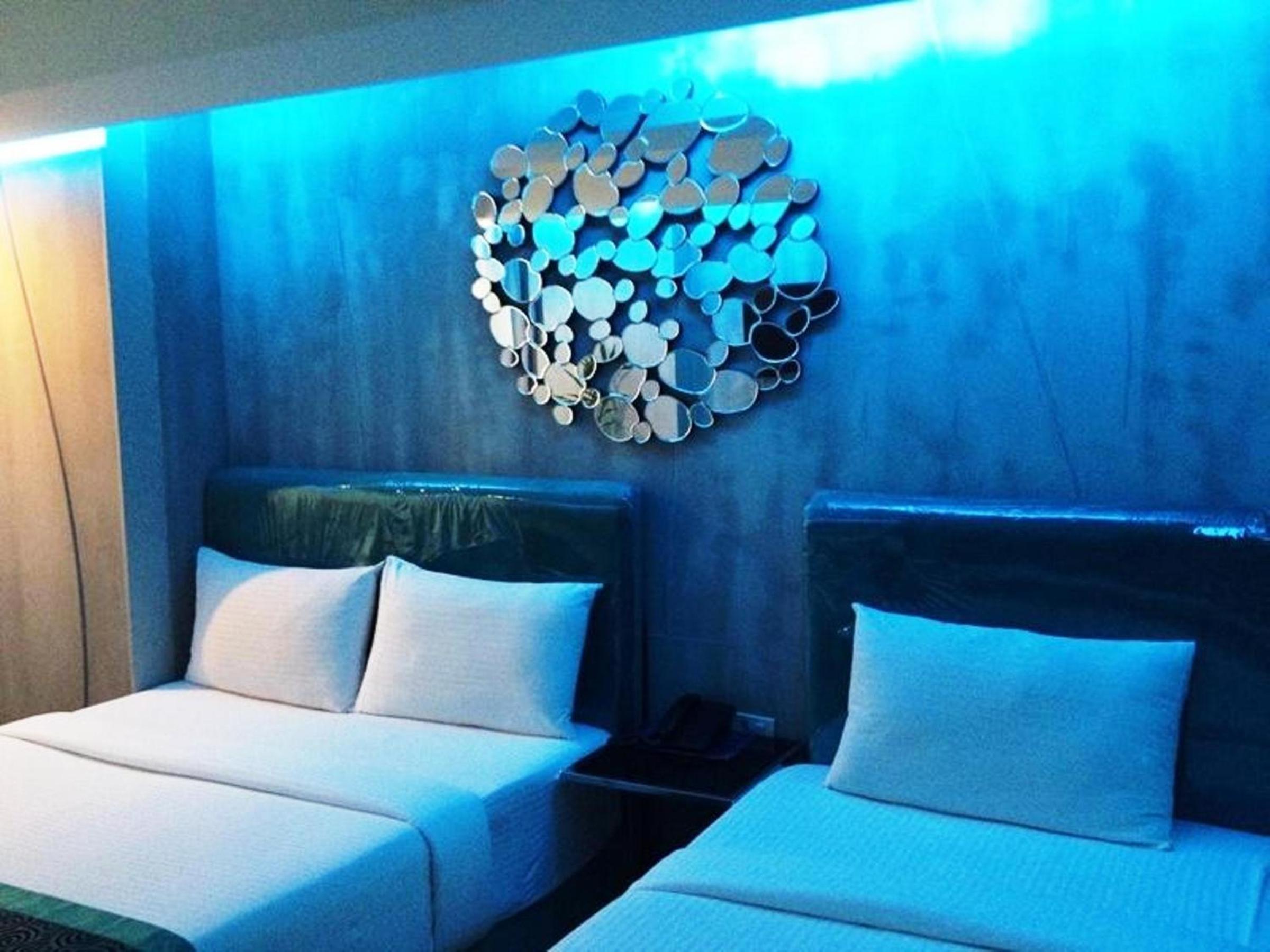Suite (3 Adults) photo 3