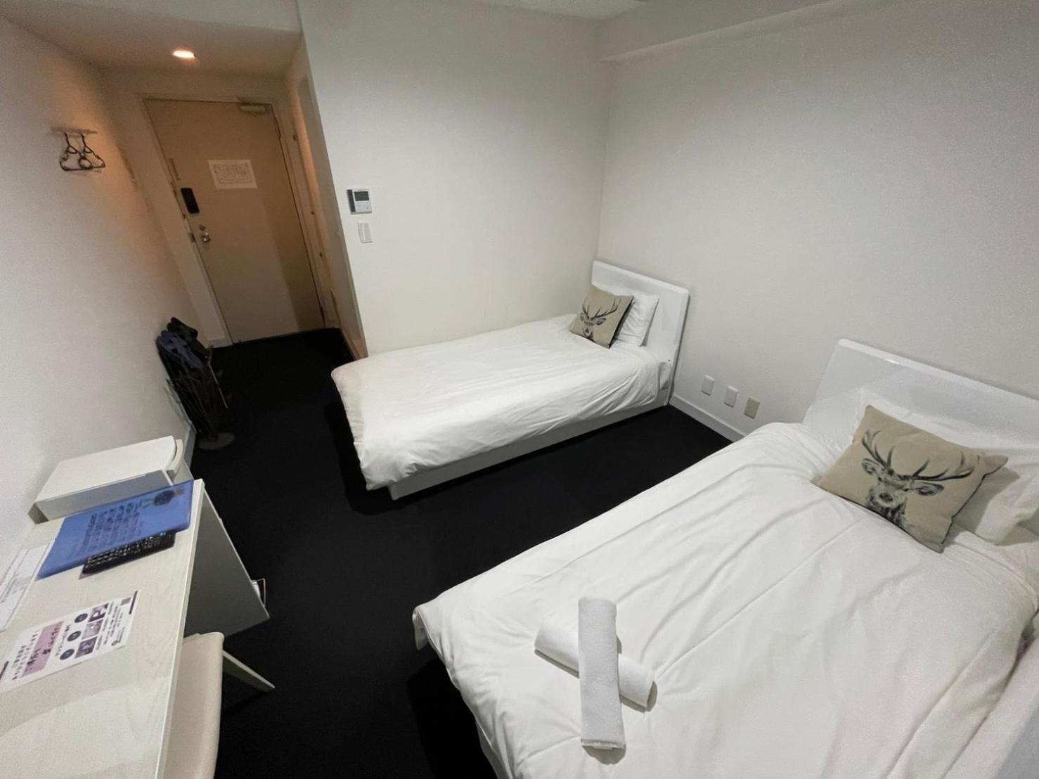 Twin Room with Shower photo 1