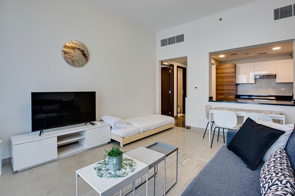 One-Bedroom Apartment photo 3