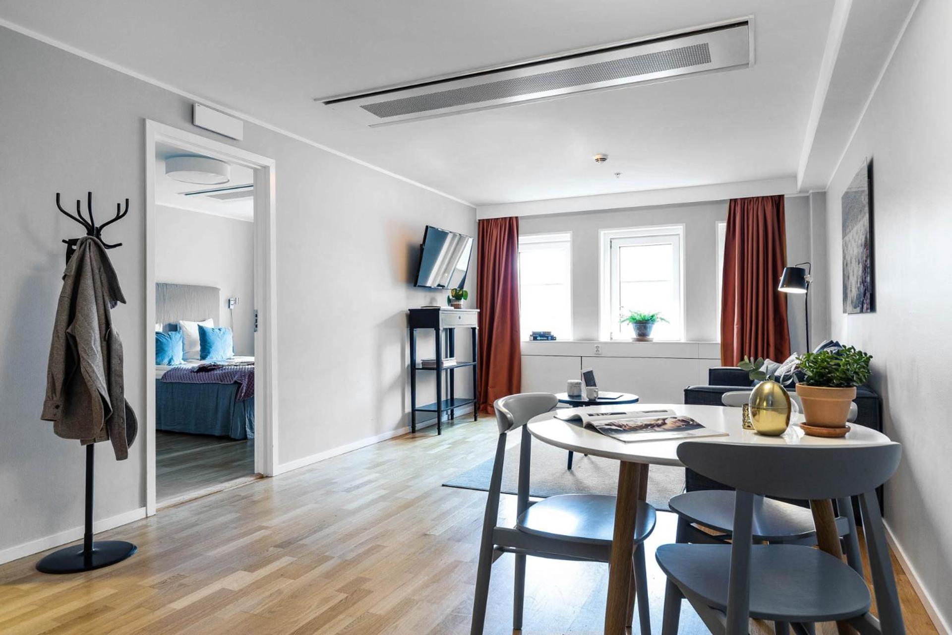 One-Bedroom Apartment