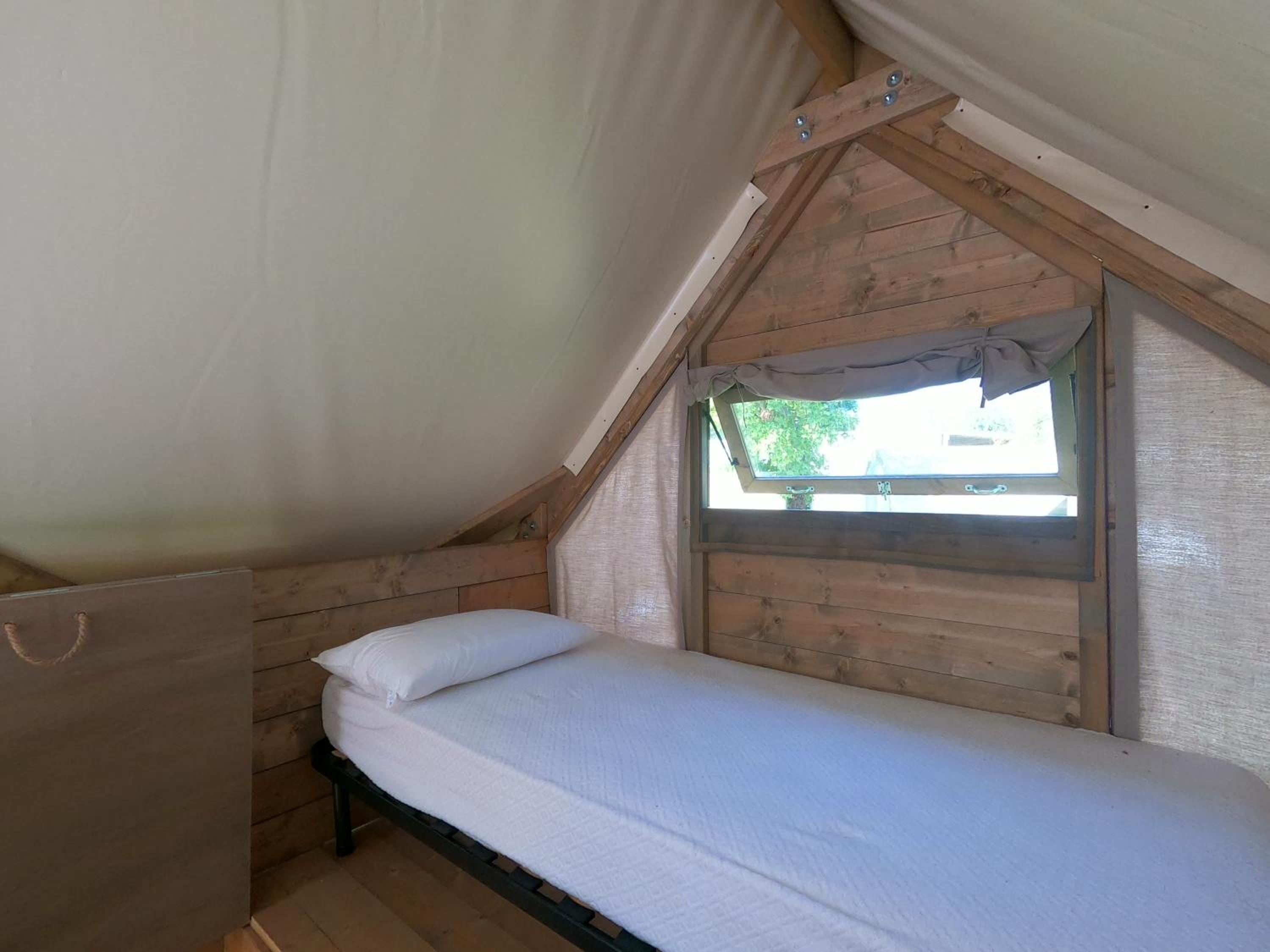 Tent Split Level (3 People)