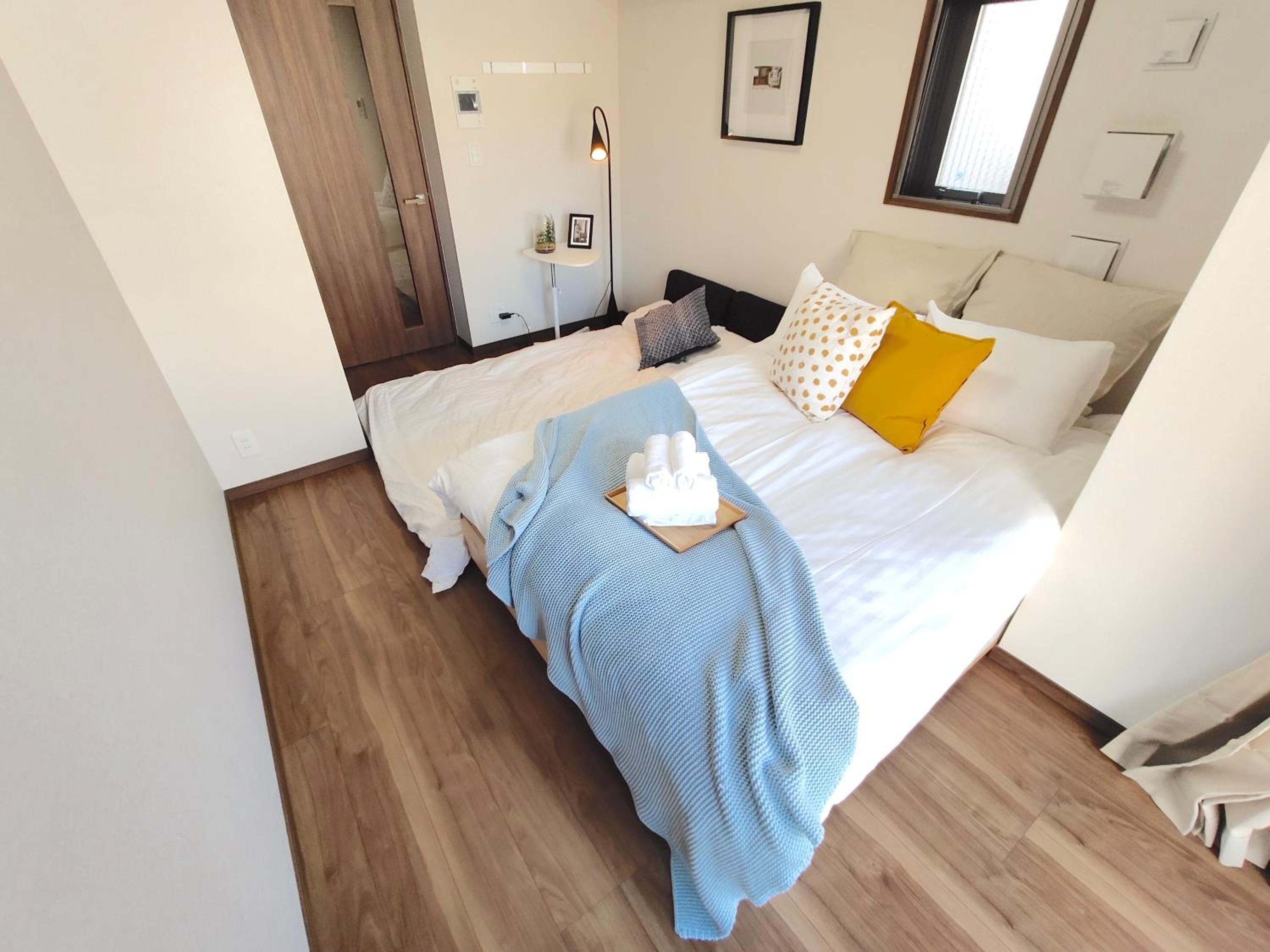 One-Bedroom Apartment photo 2