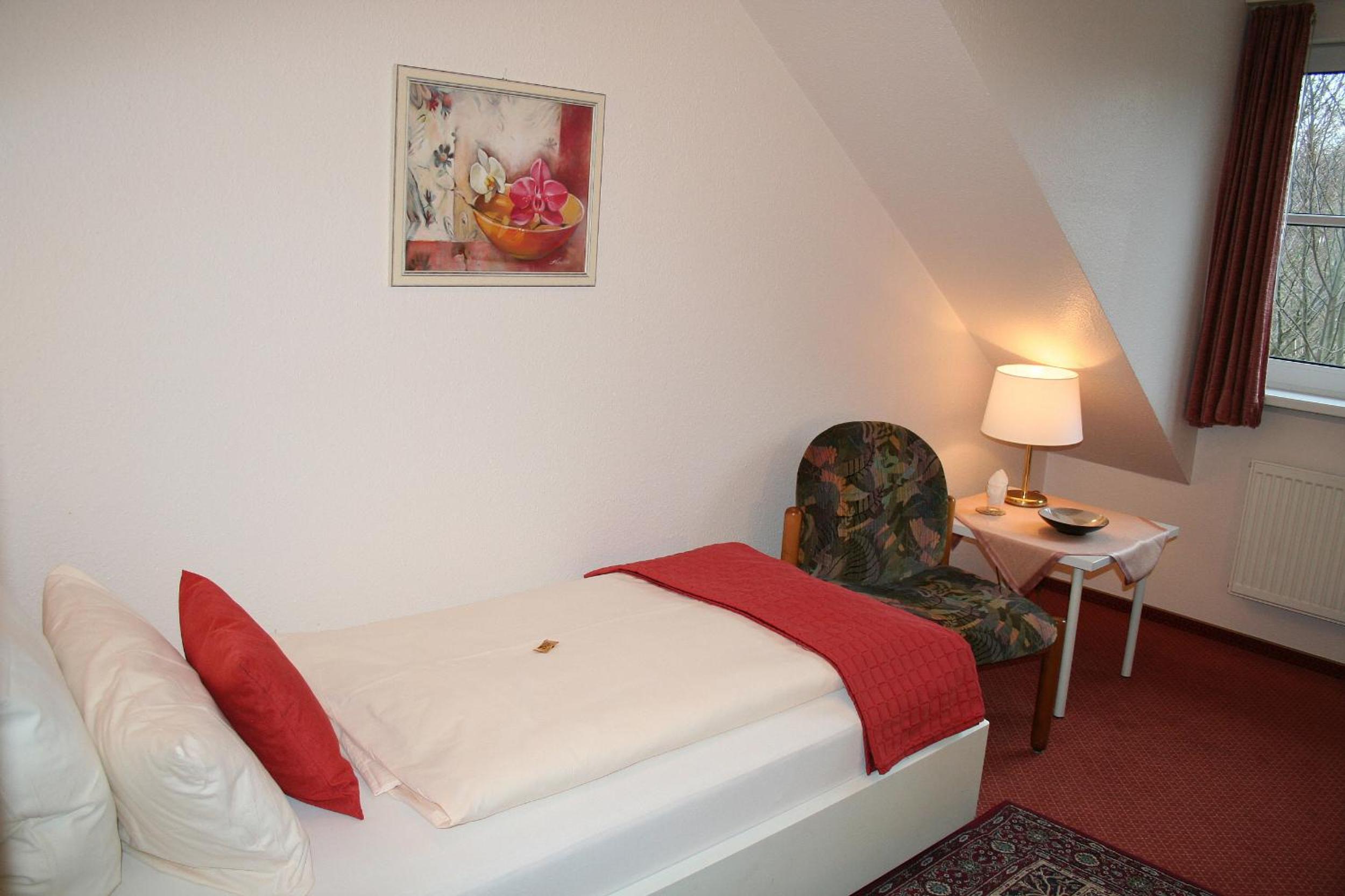 Budget Single Room photo 2