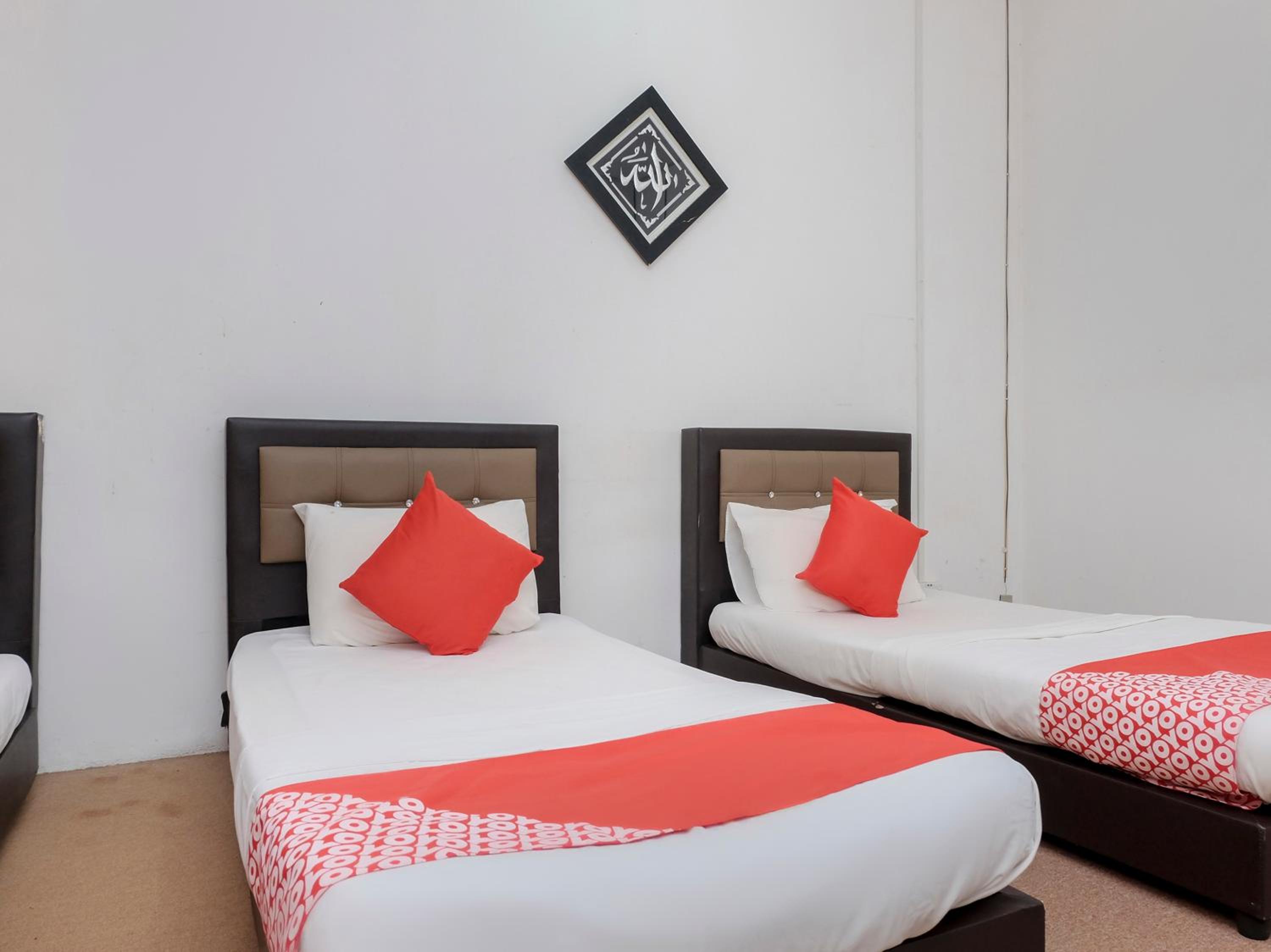 Deluxe Triple Room - Photo 4