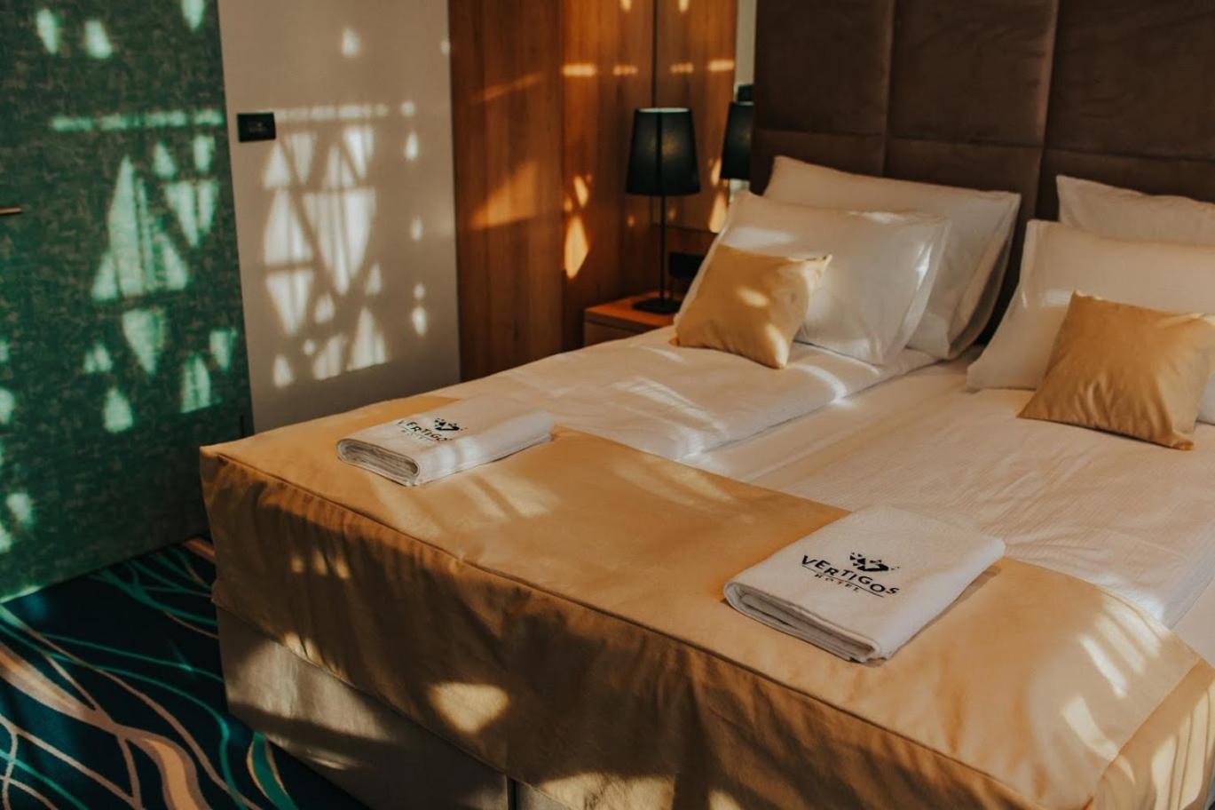 Deluxe Double or Twin Room - Photo 7