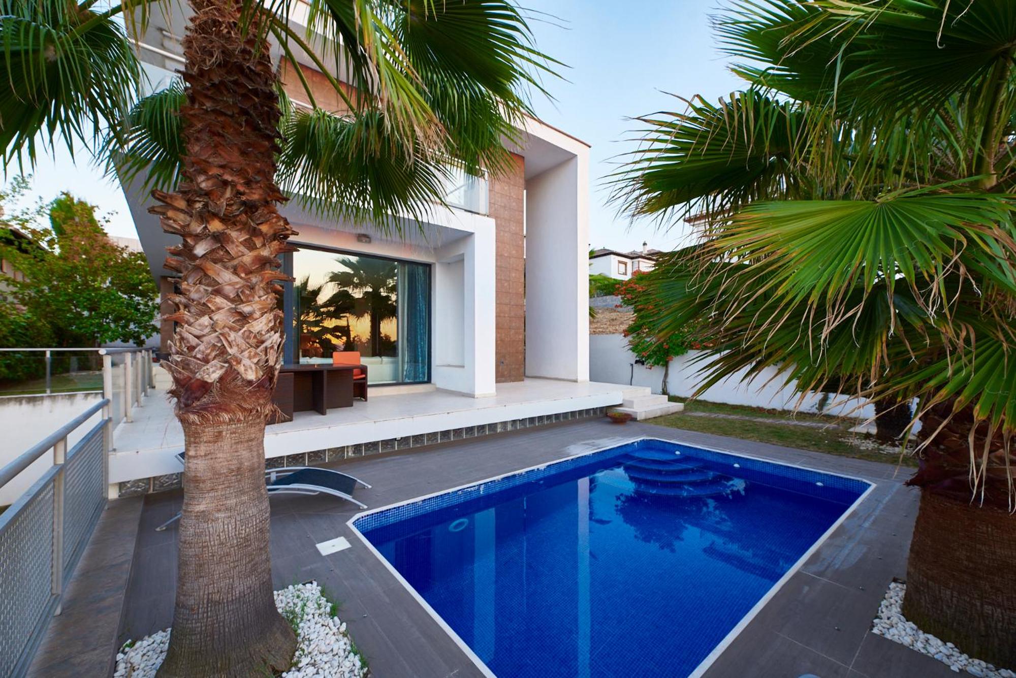 Villa photo 3