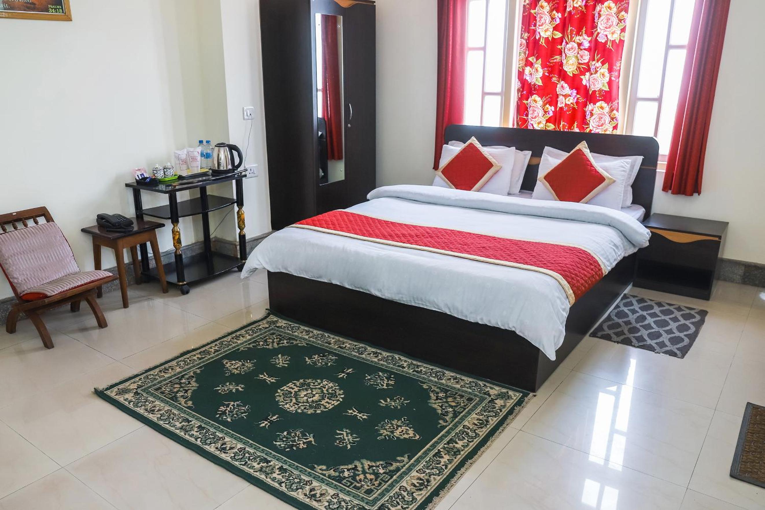 Deluxe Family Room