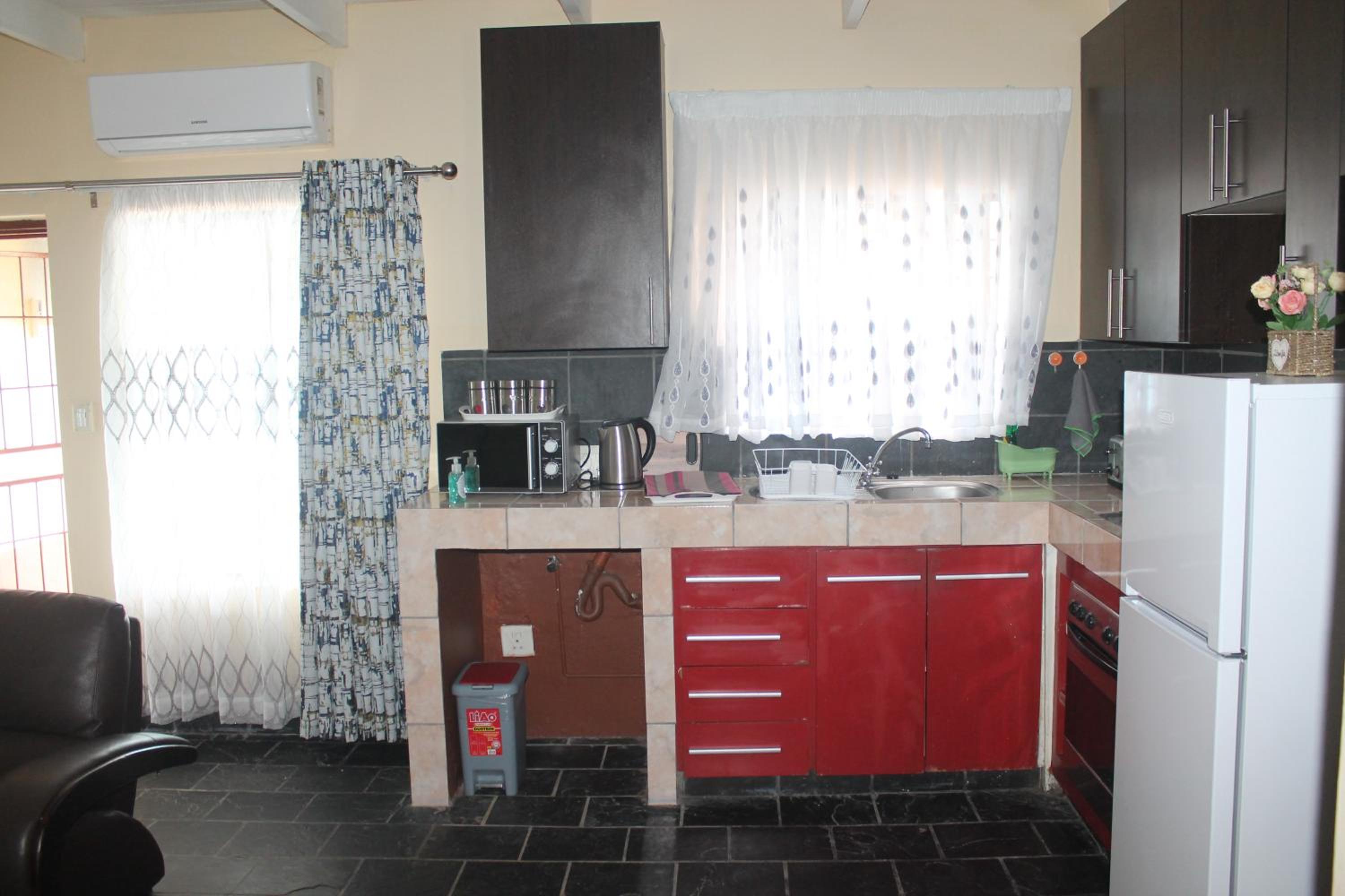 Apartment - Photo 2