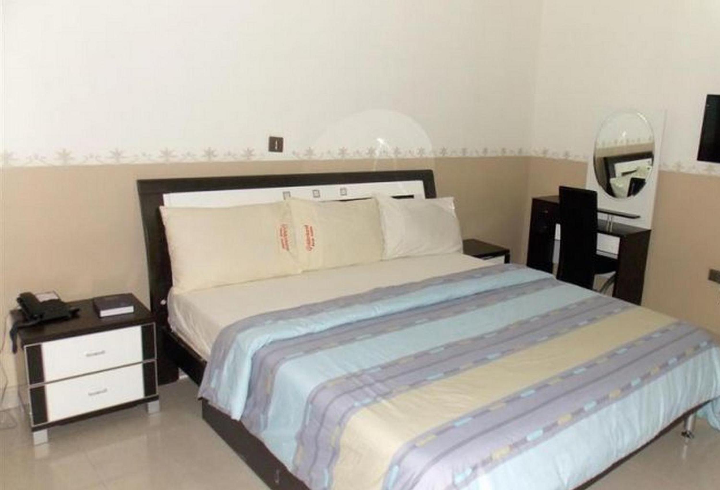 Double or Twin Room photo 2