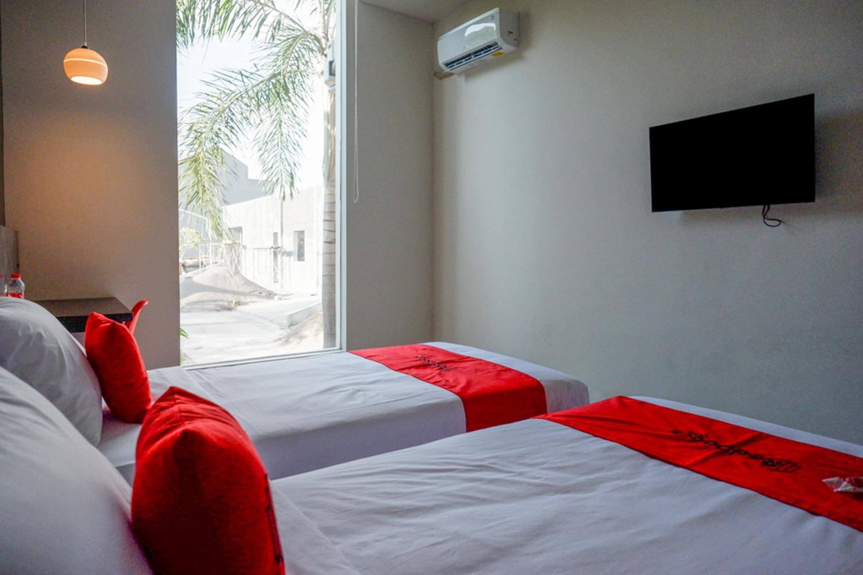 Twin Room - Photo 3