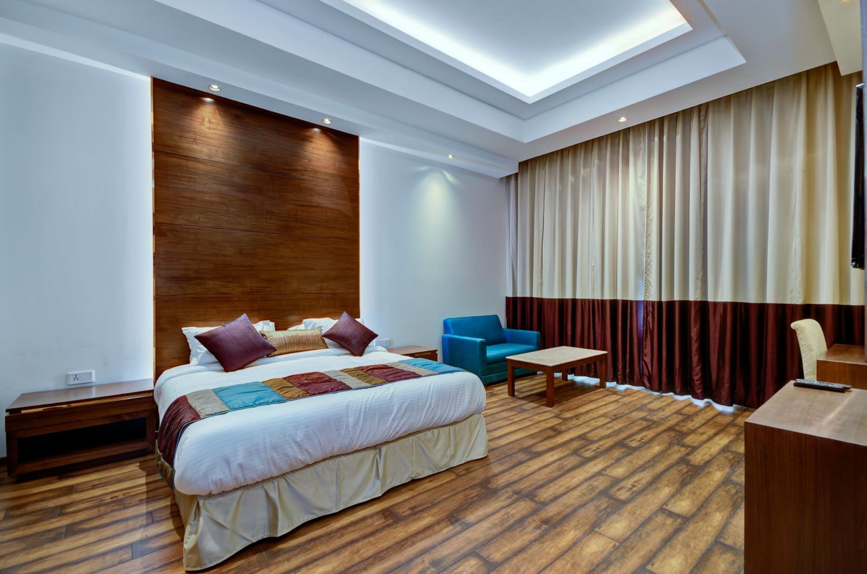 Premium Double or Twin Room photo 2