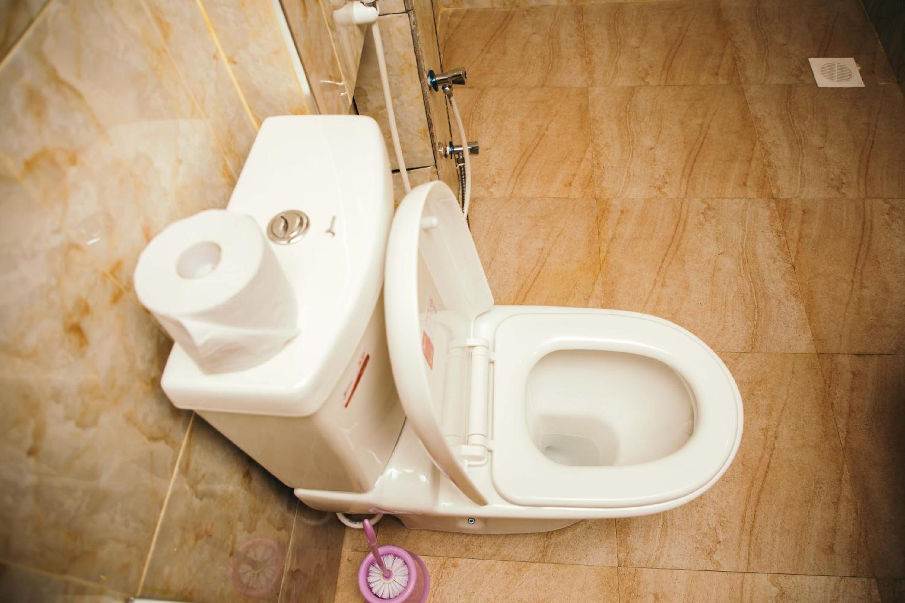Deluxe Double Room (2 Adults + 1 Child) - Photo 5