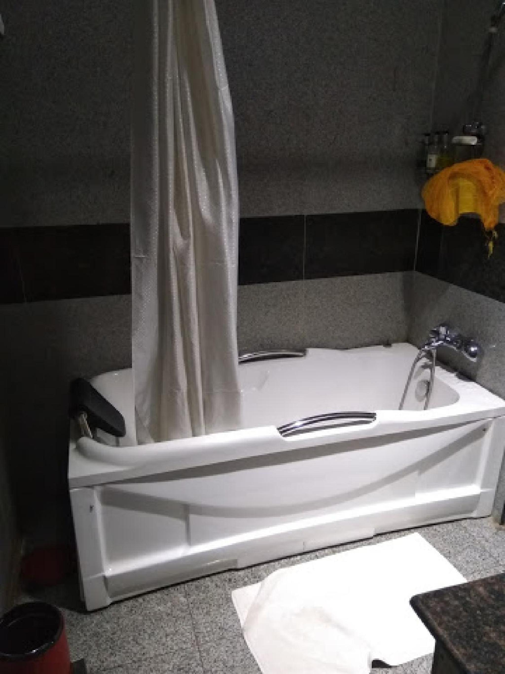 Double or Twin Room - Photo 17