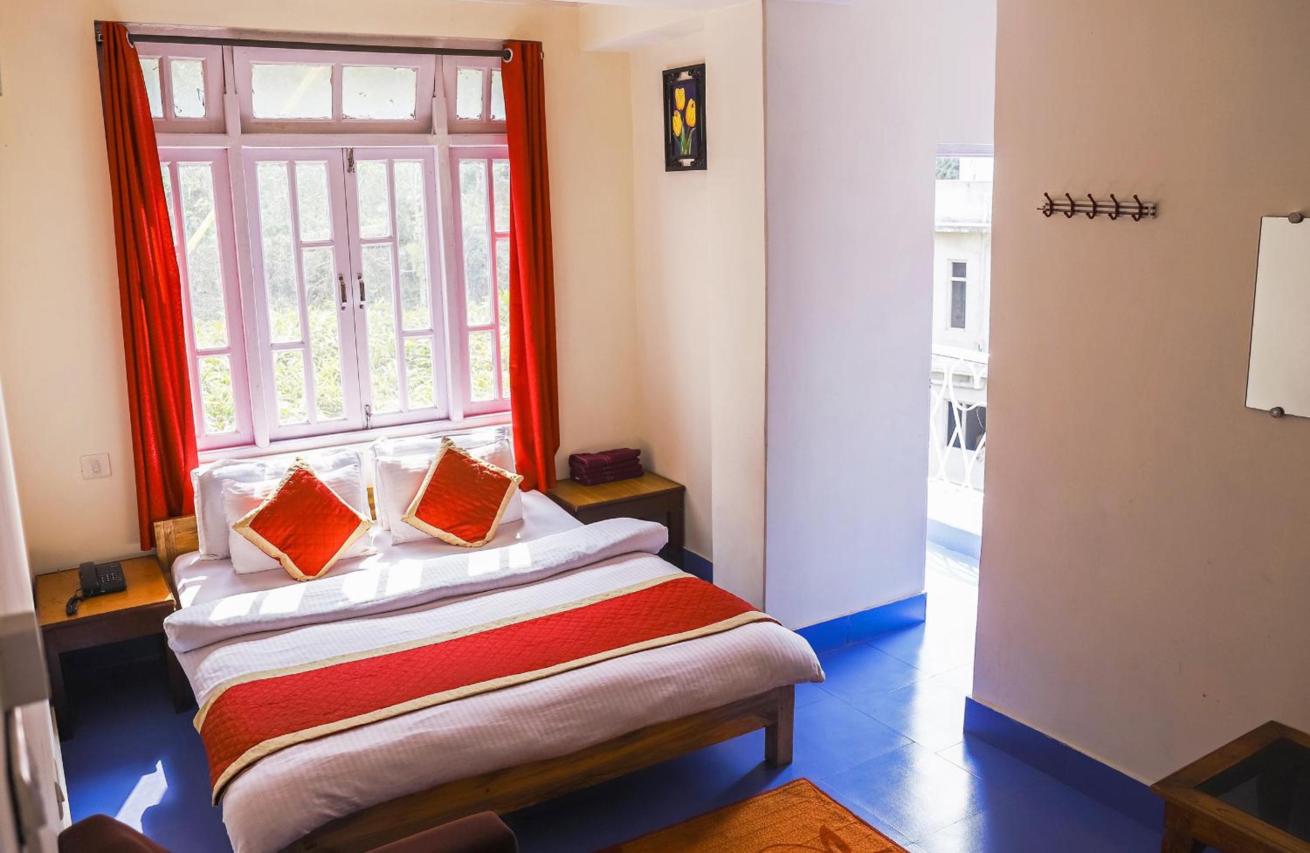 Standard Double Room photo 3