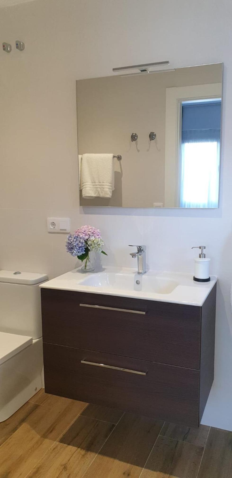 Deluxe Double Room with Balcony and Sea View - Photo 3